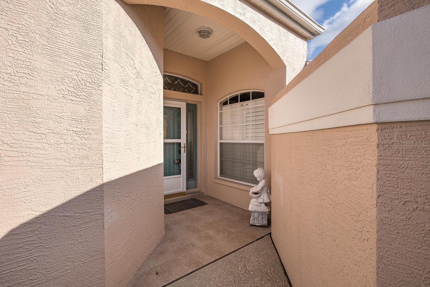 Image 11 of 47 For 390 Royal Palm Way