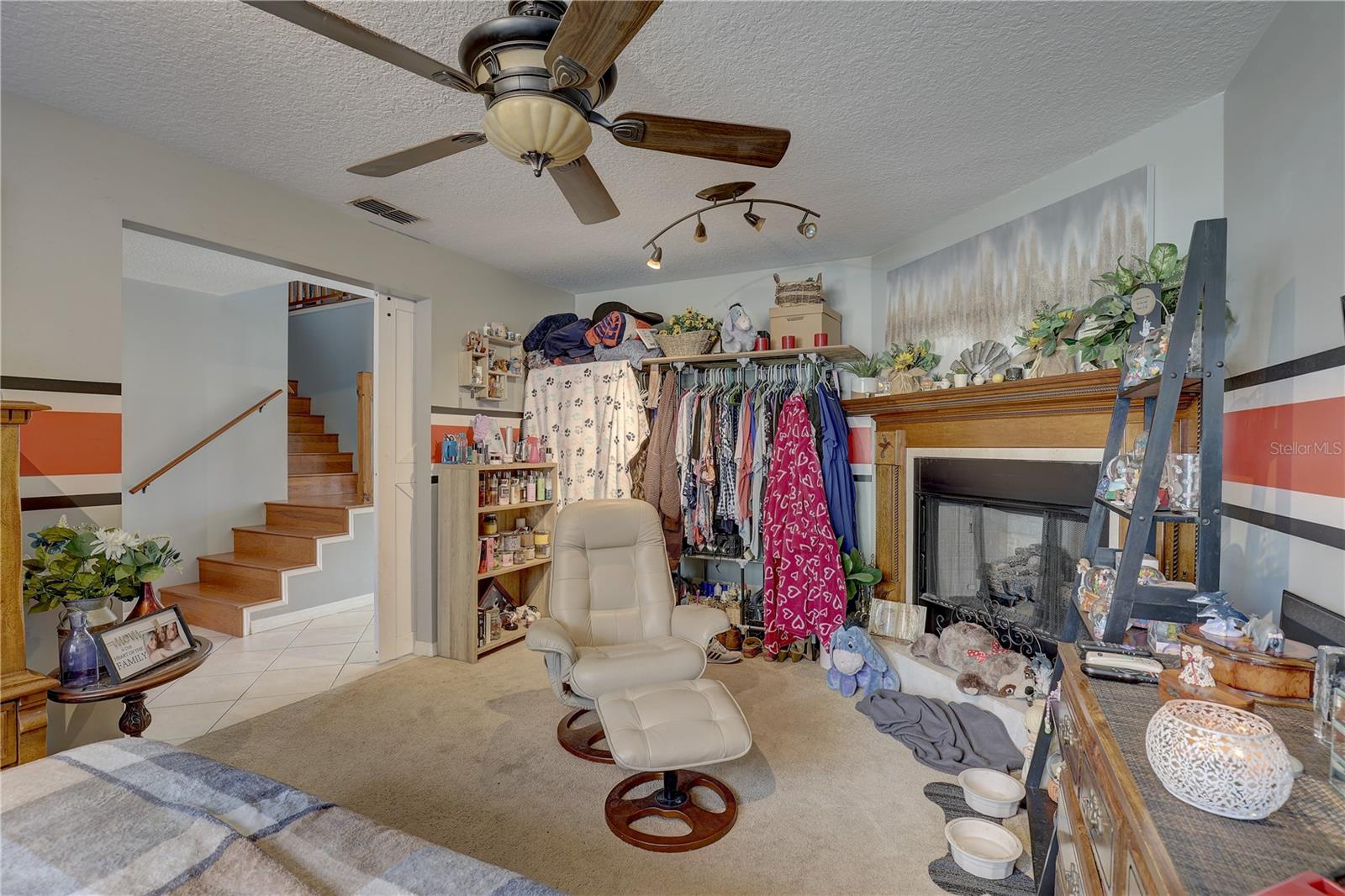 Listing photo id 16 for 6658 Woodlynn Lane