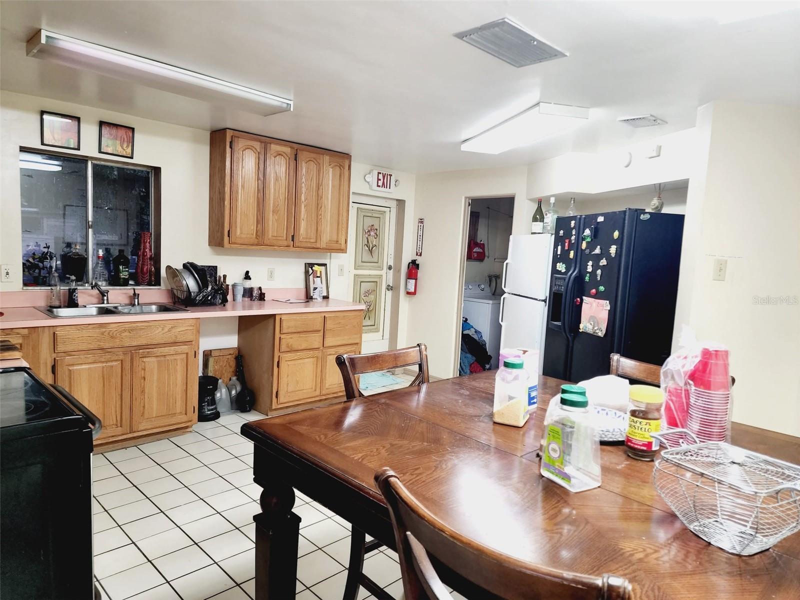 Listing photo id 10 for 7919 New York Avenue