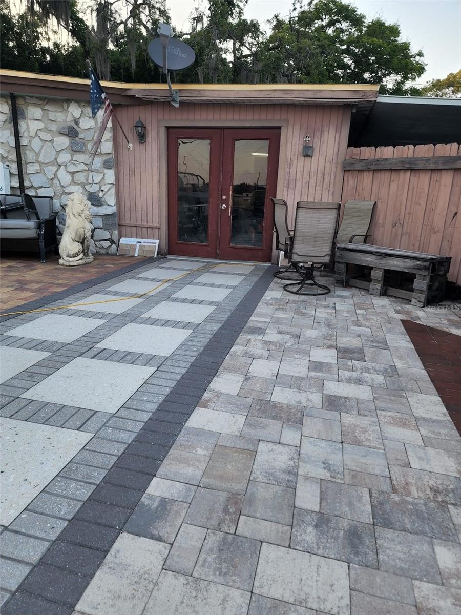 Listing photo id 2 for 7919 New York Avenue