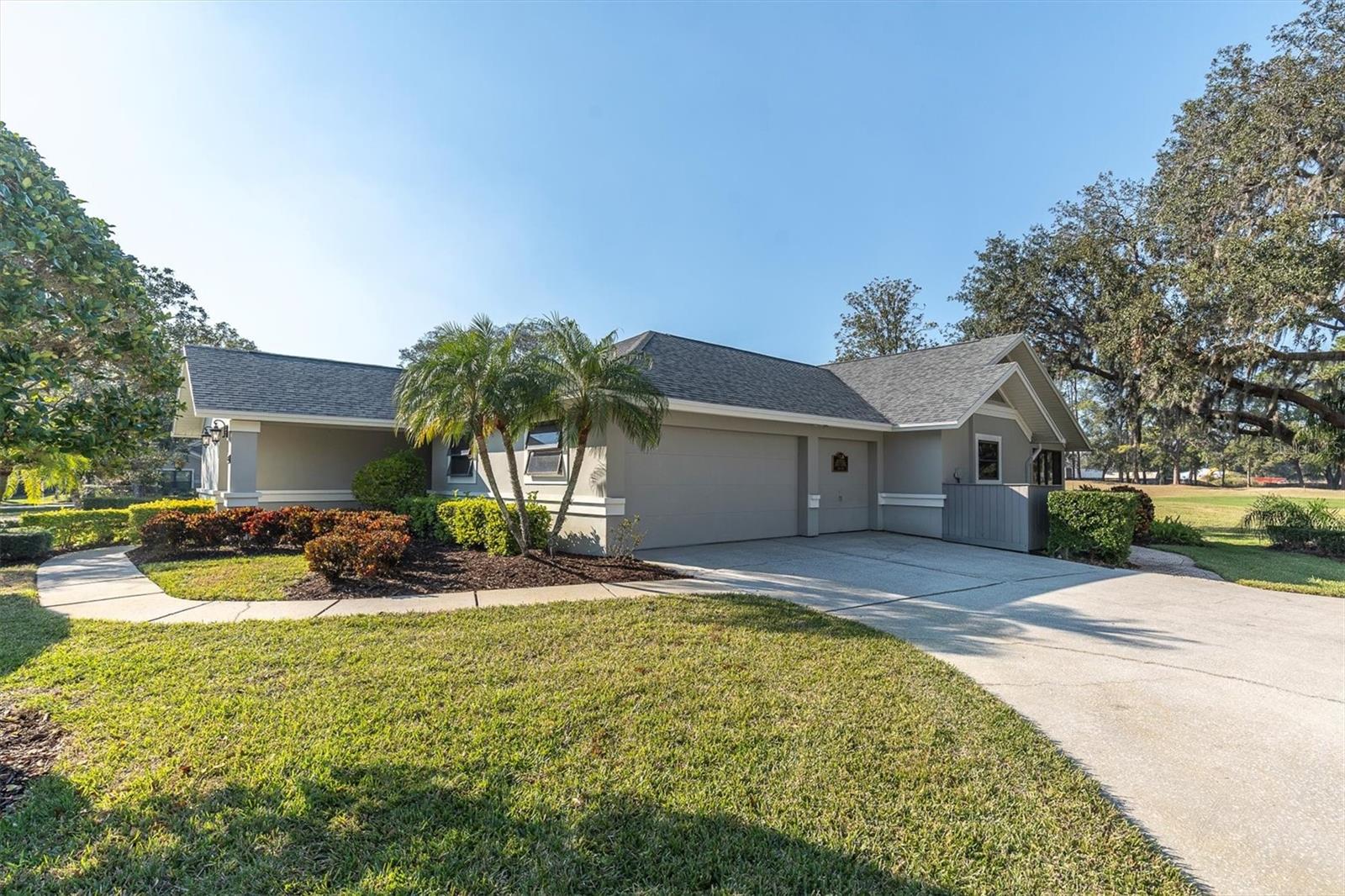 Listing photo id 38 for 2595 Royal Liverpool Drive