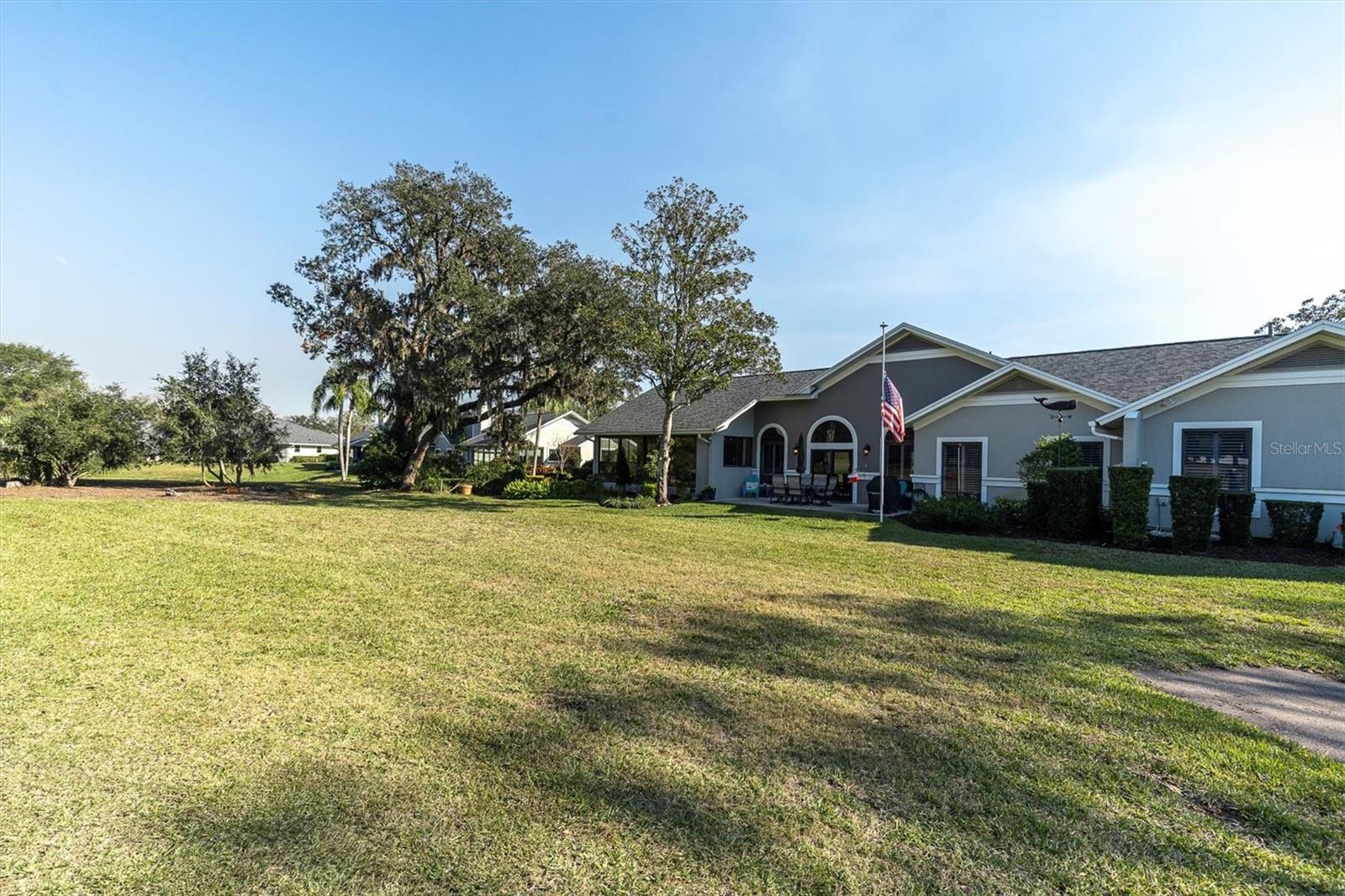 Listing photo id 42 for 2595 Royal Liverpool Drive