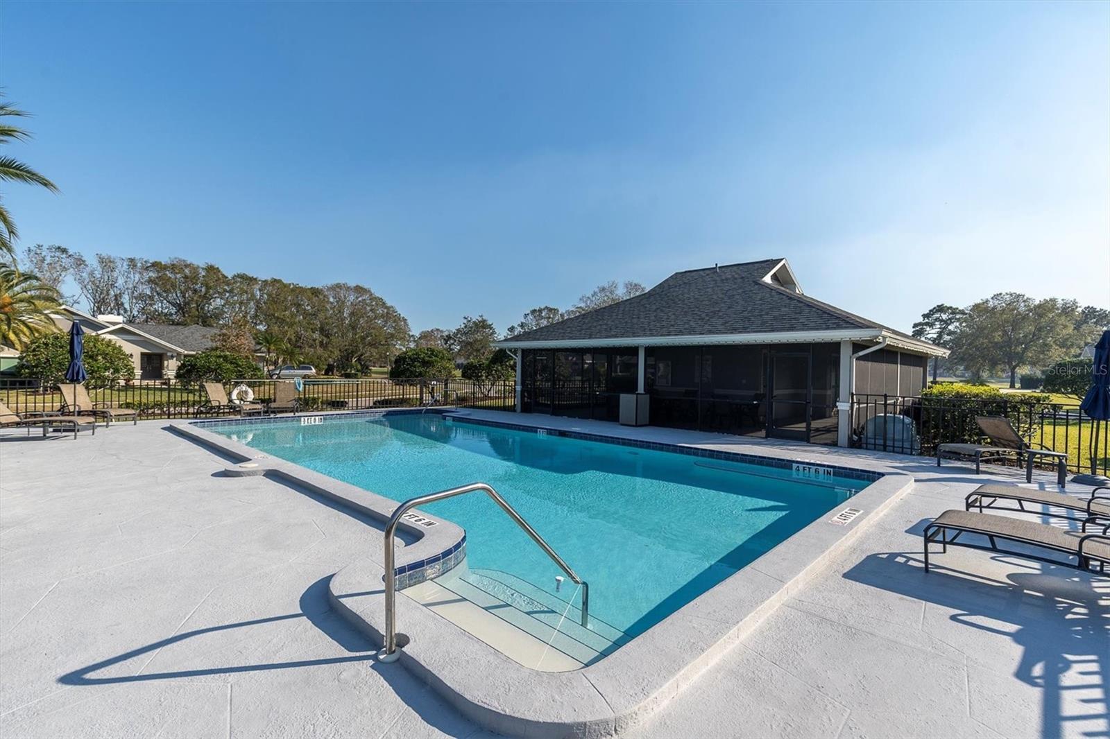 Listing photo id 47 for 2595 Royal Liverpool Drive