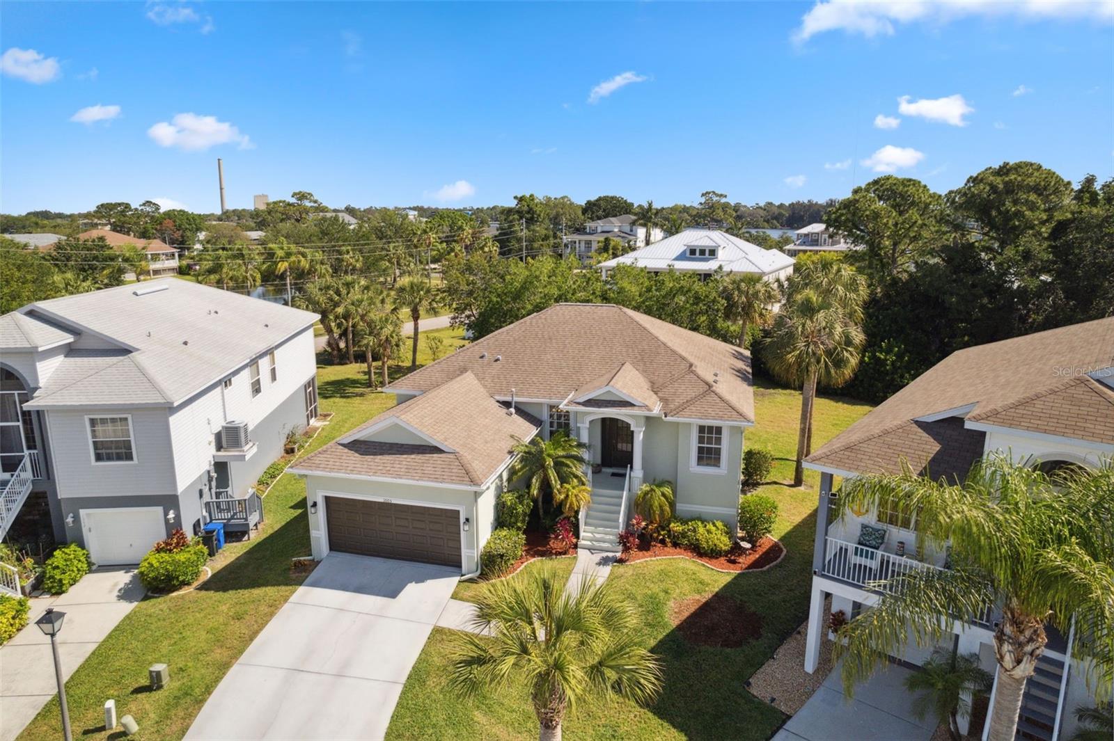 Listing photo id 1 for 1005 Mizzen Court