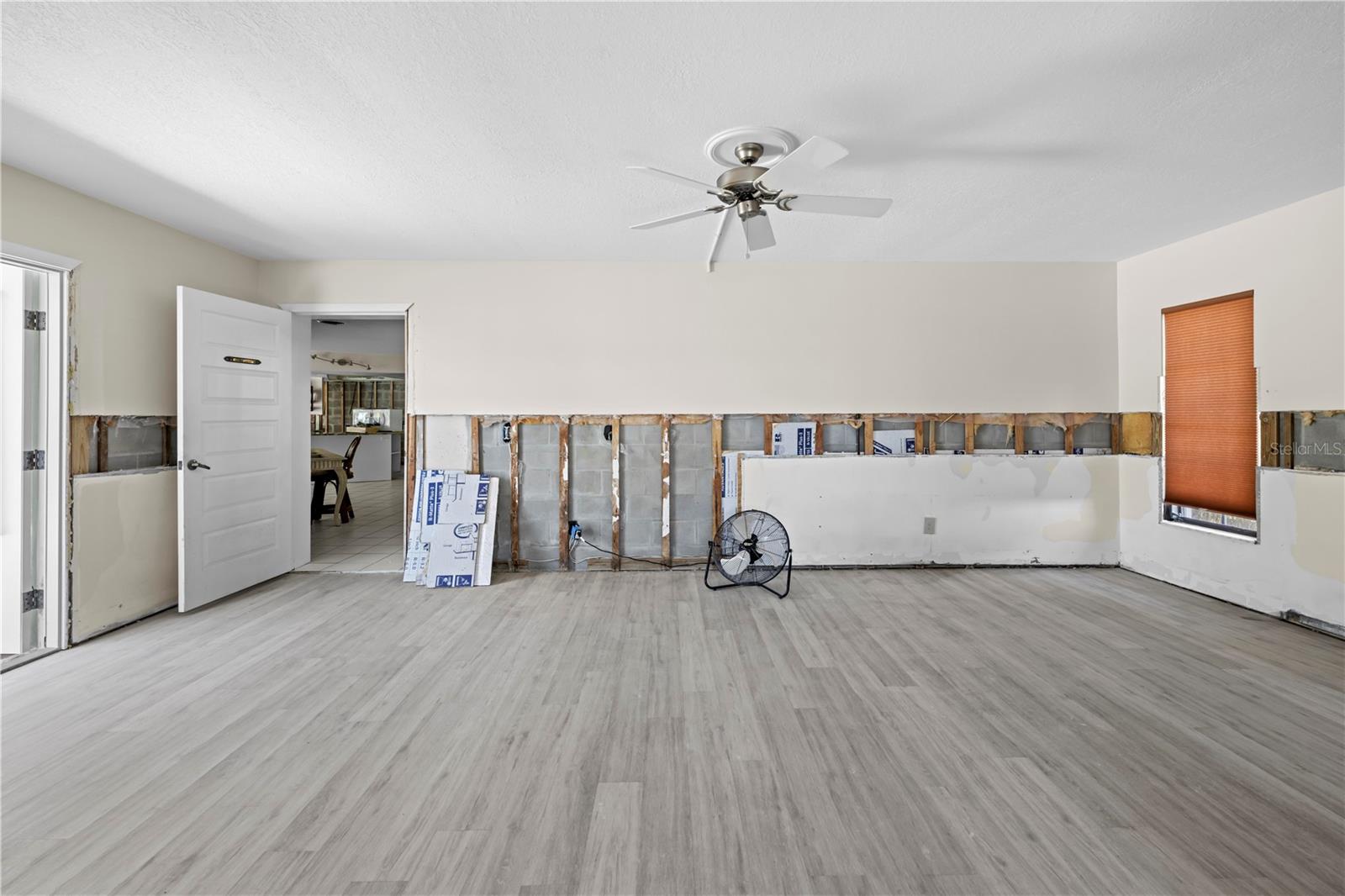 Listing photo id 29 for 11882 Bayshore Drive