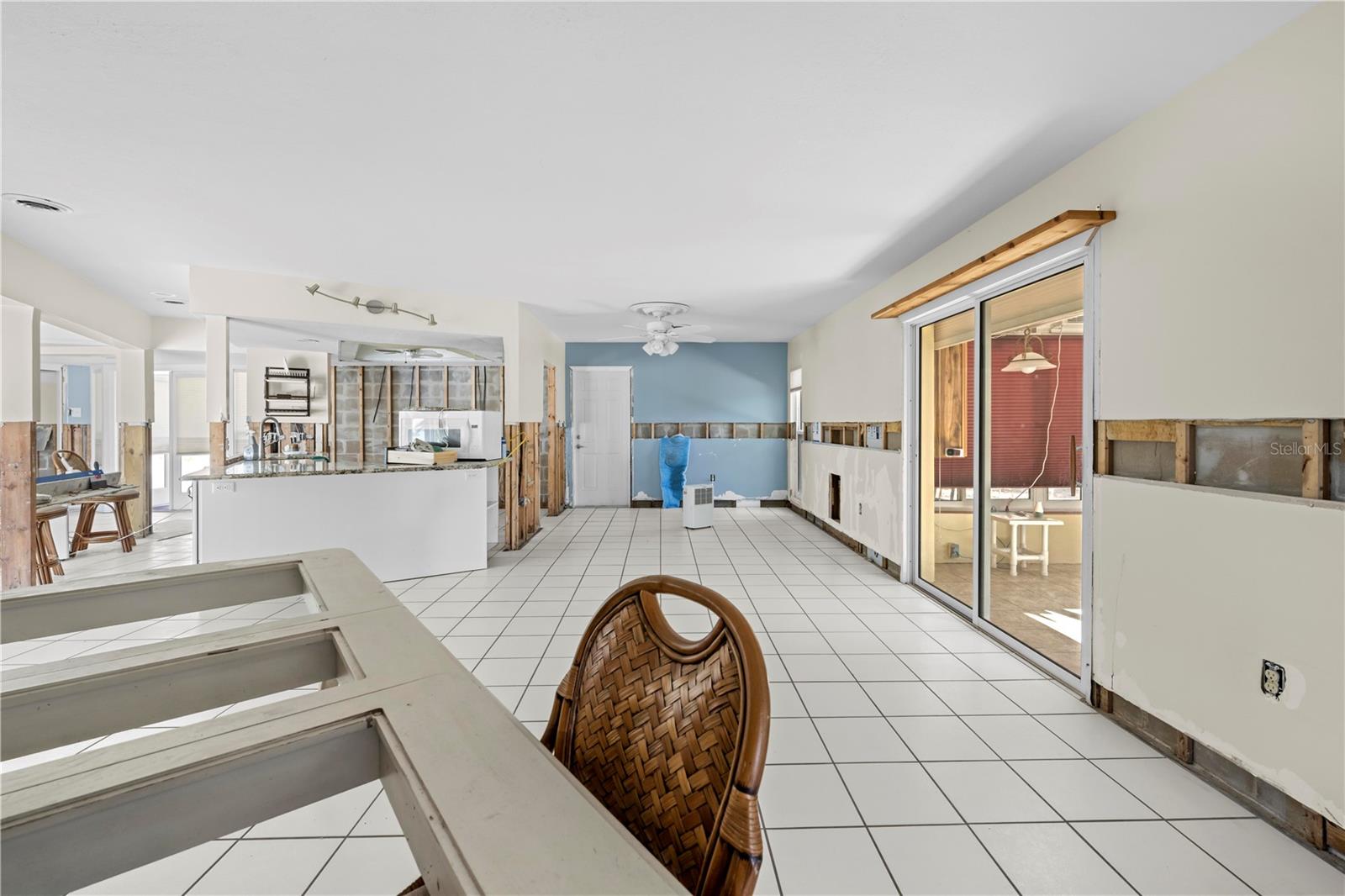 Listing photo id 31 for 11882 Bayshore Drive