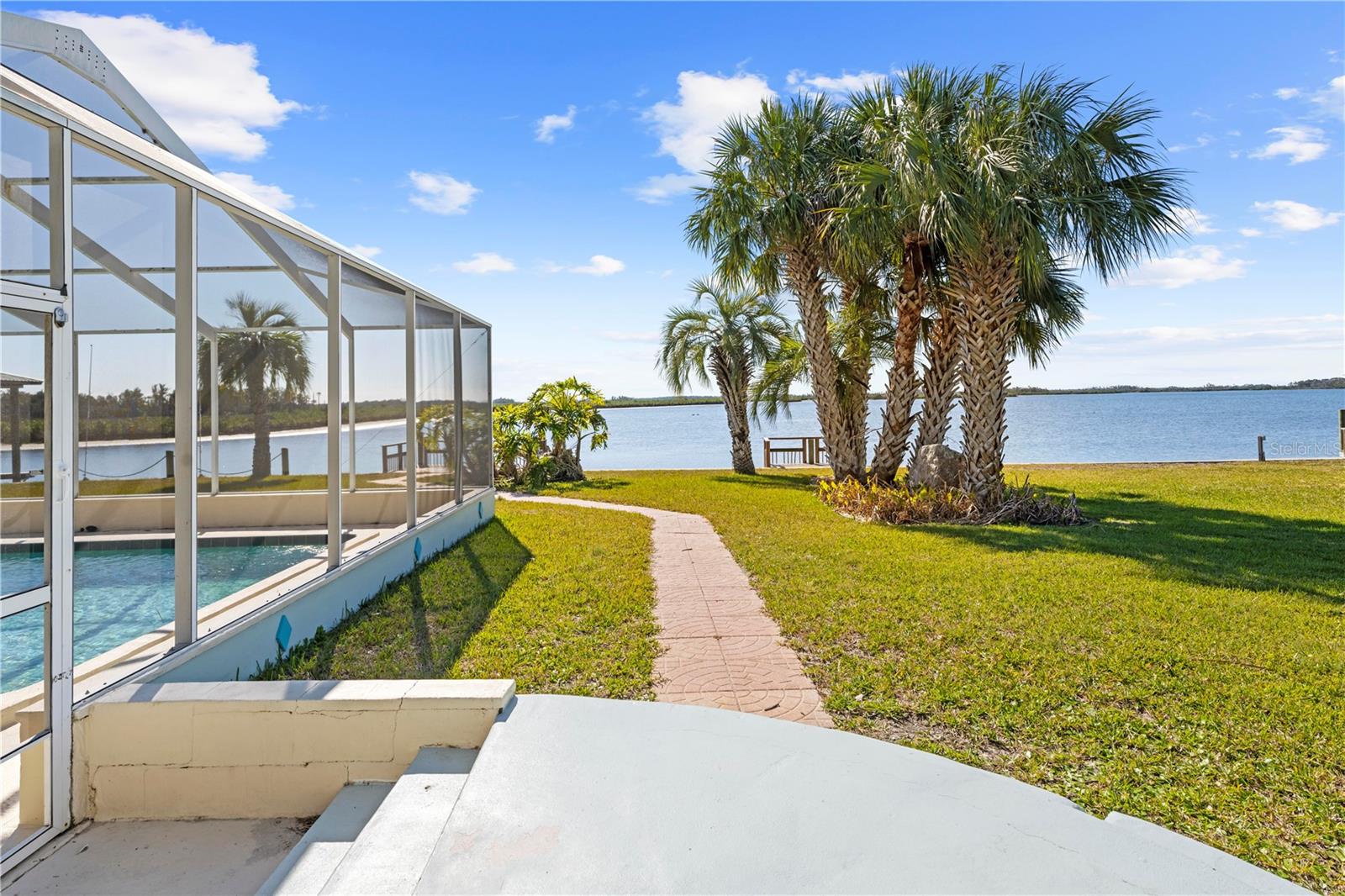 Listing photo id 40 for 11882 Bayshore Drive