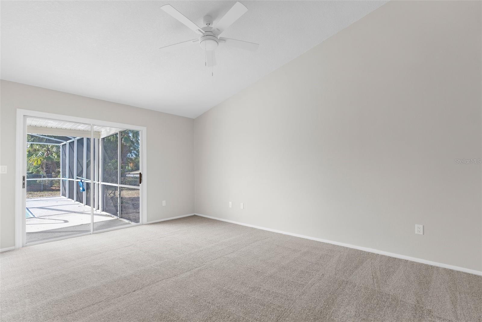 Image 17 of 53 For 5948 Lyon Road