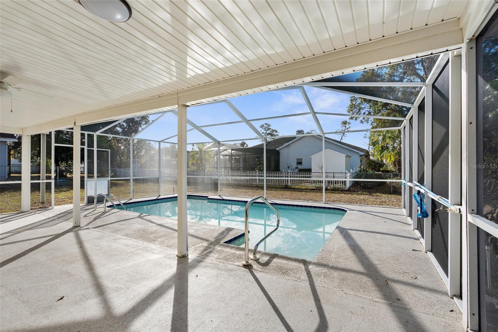 Image 33 of 53 For 5948 Lyon Road