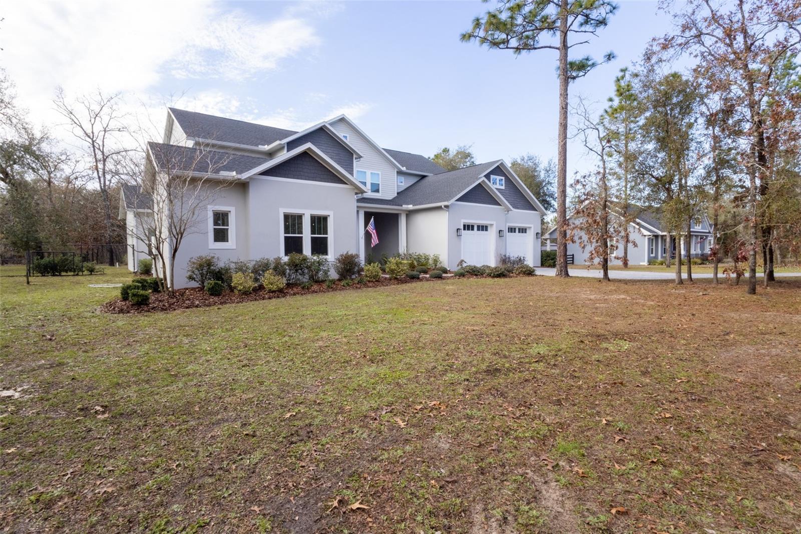 Listing photo id 1 for 18025 Nimick Road