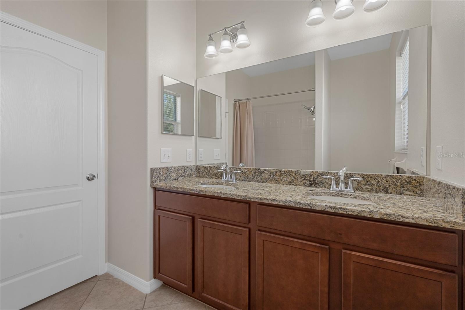 Listing photo id 24 for 13822 Bee Tree Court