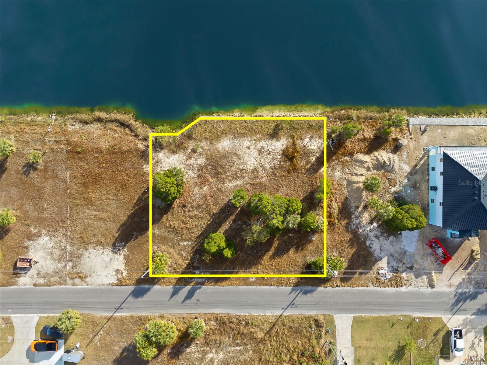 Image 9 of 26 For Azalea Drive