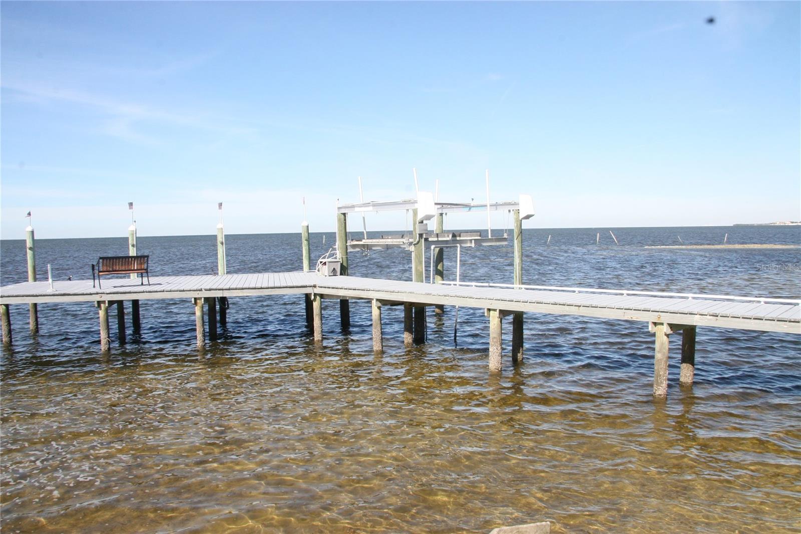 Listing photo id 31 for 2013 Gulfview Drive