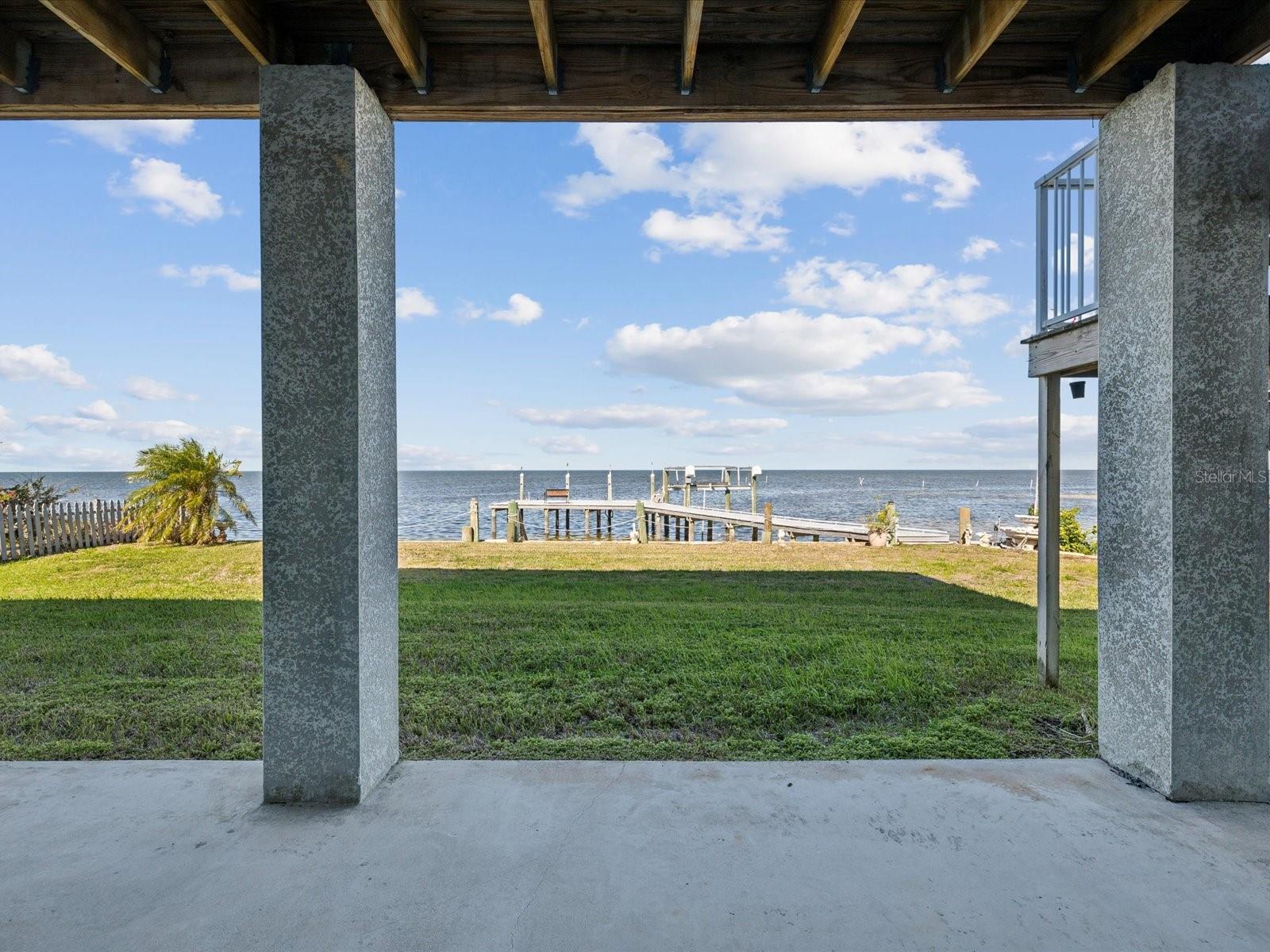 Listing photo id 42 for 2013 Gulfview Drive