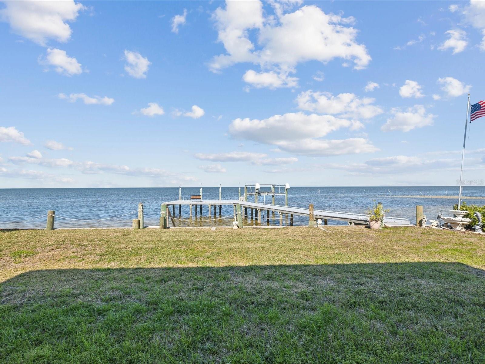 Listing photo id 43 for 2013 Gulfview Drive