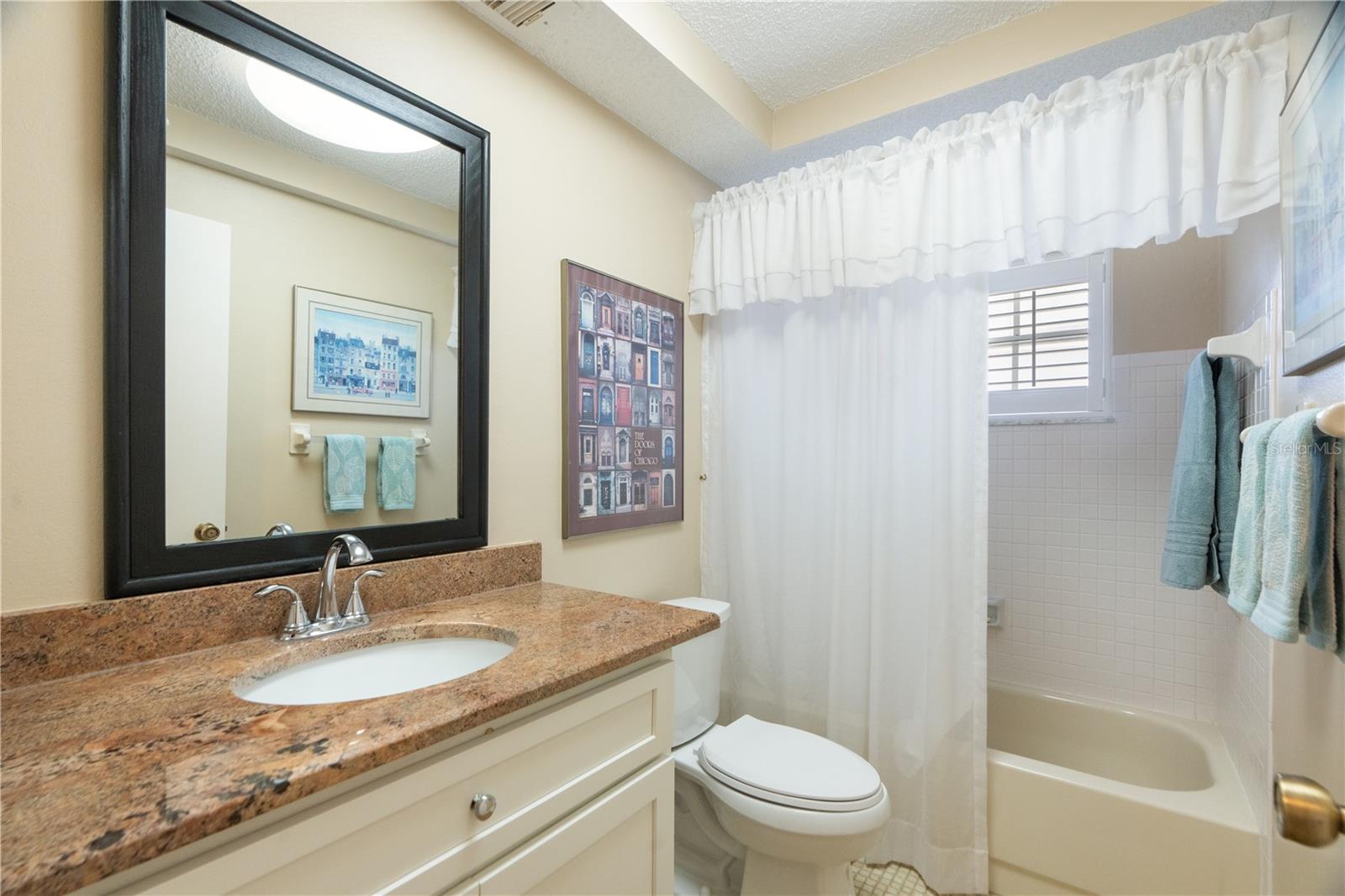 Listing photo id 10 for 7711 Sundown Court