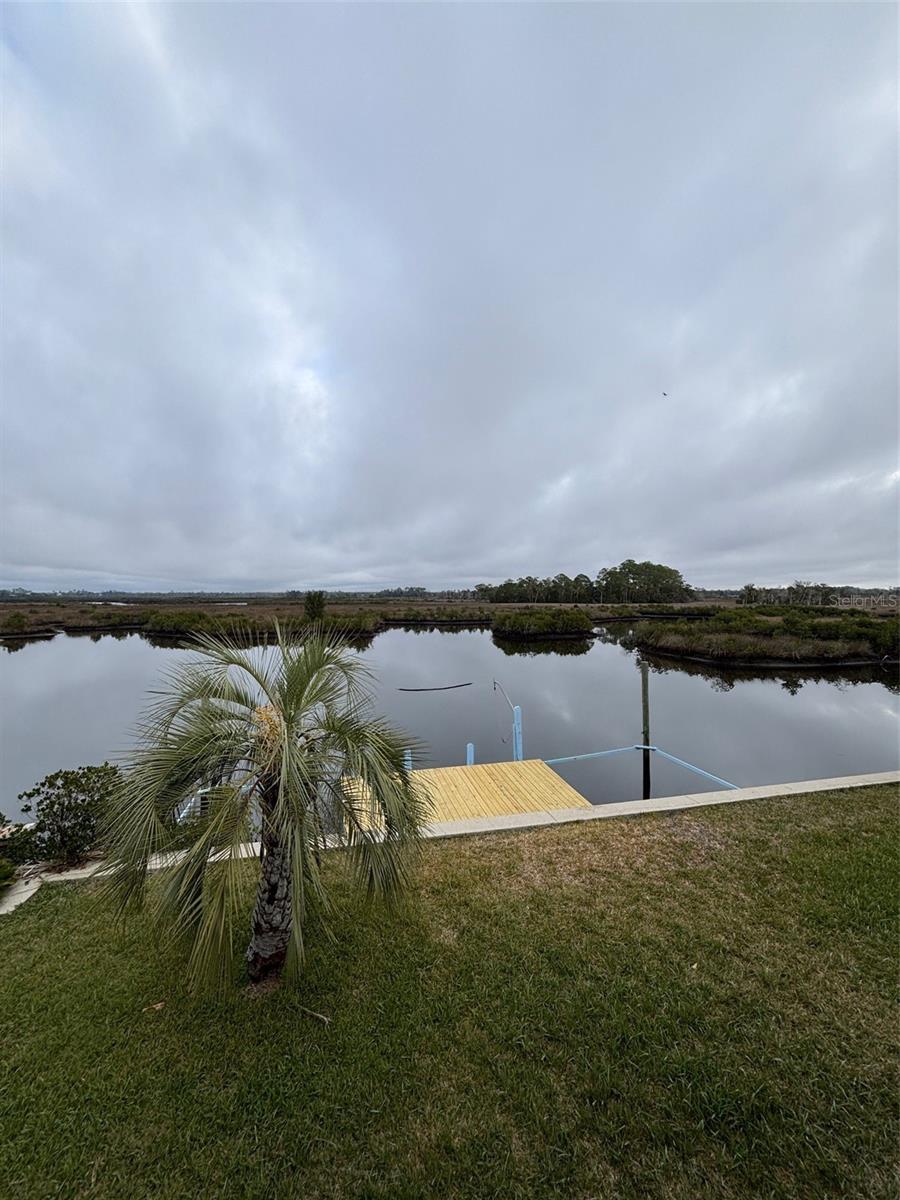 Listing photo id 8 for 11881 Coquina Court