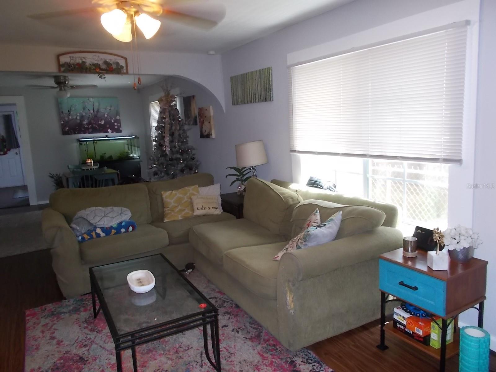 Image 10 of 62 For 5827 39th Street N