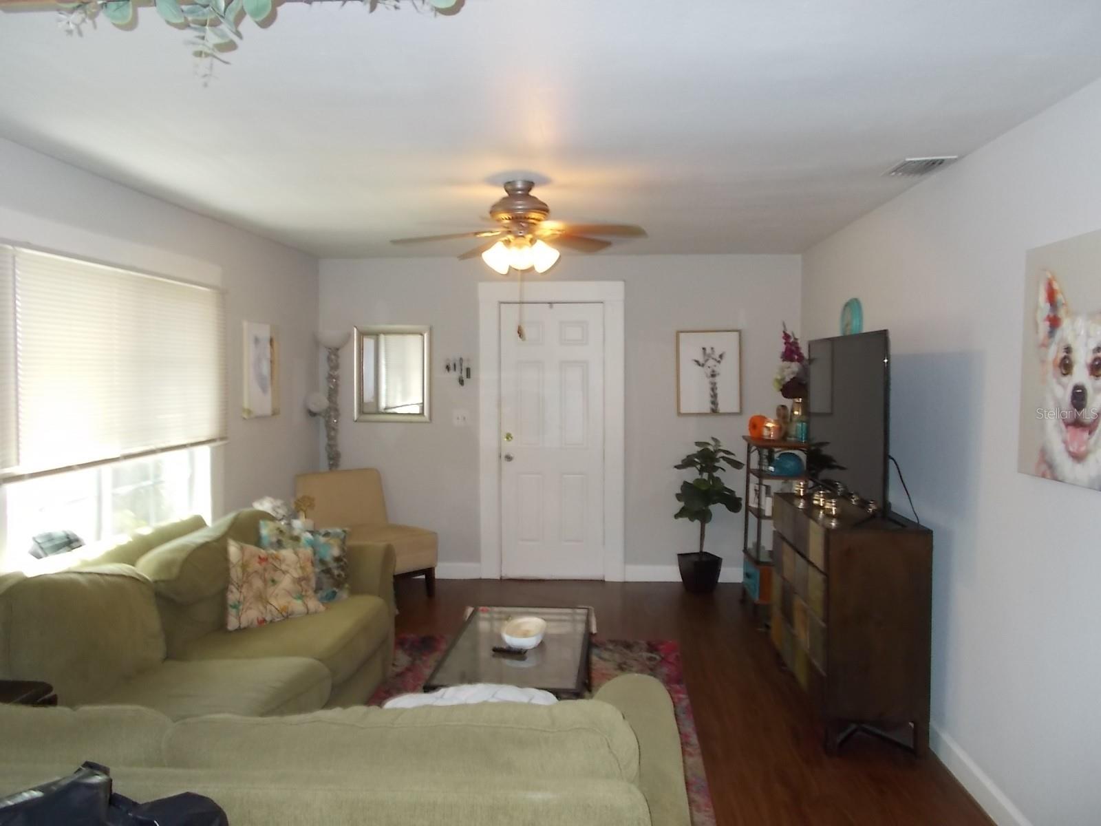 Image 12 of 62 For 5827 39th Street N