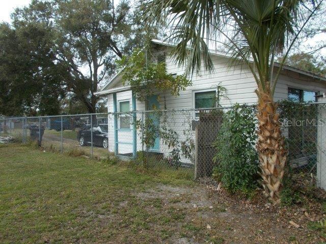 Image 39 of 62 For 5827 39th Street N