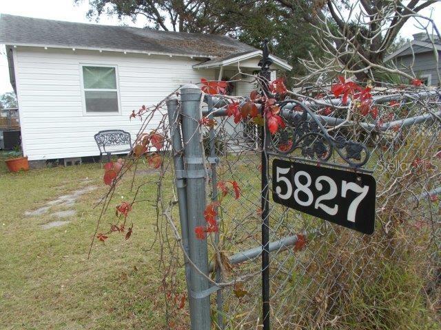 Image 5 of 62 For 5827 39th Street N