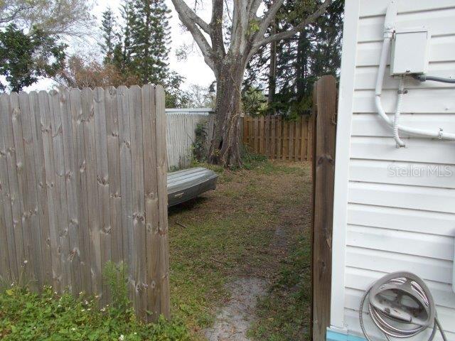 Image 57 of 62 For 5827 39th Street N