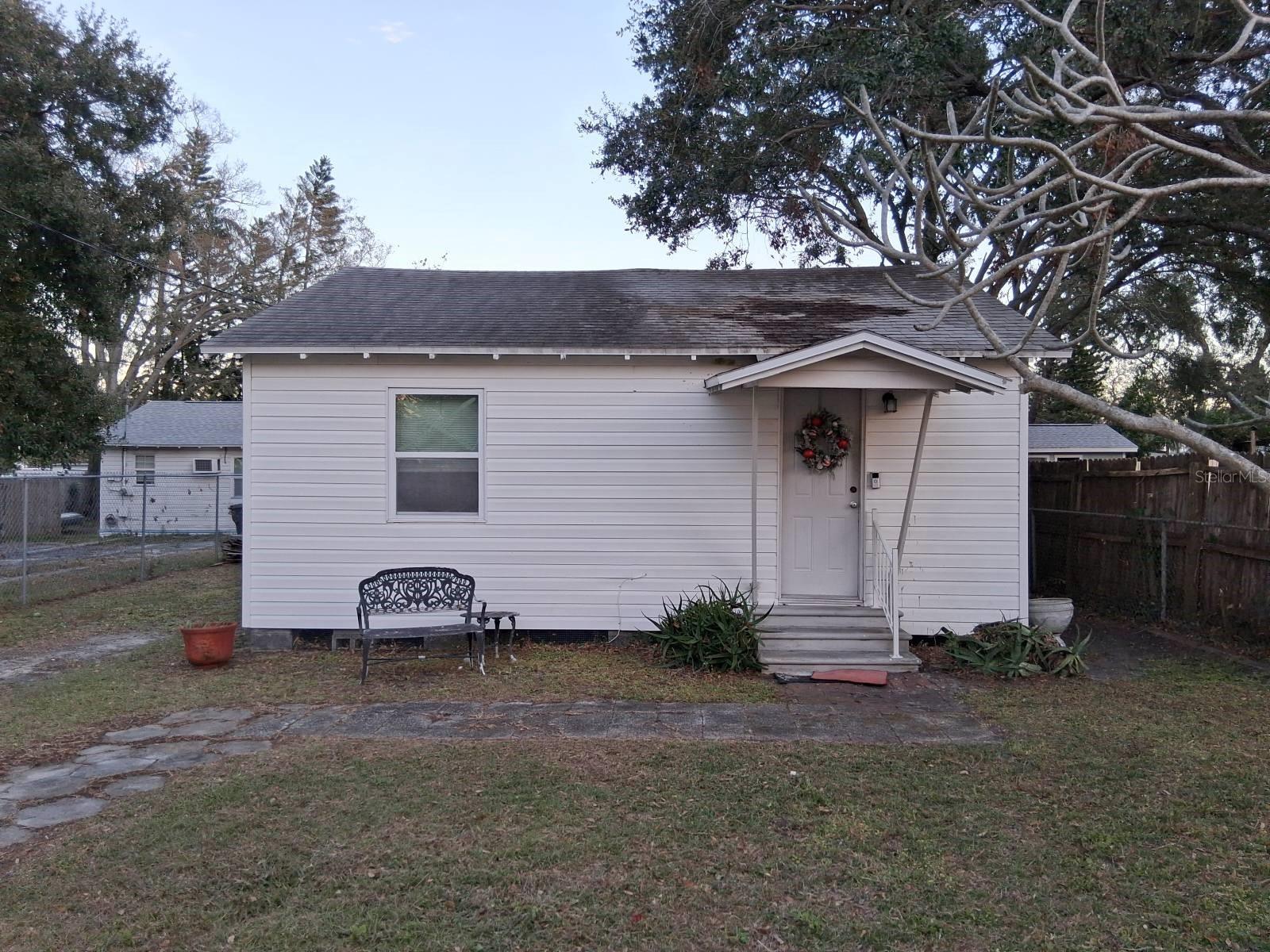 Image 6 of 62 For 5827 39th Street N