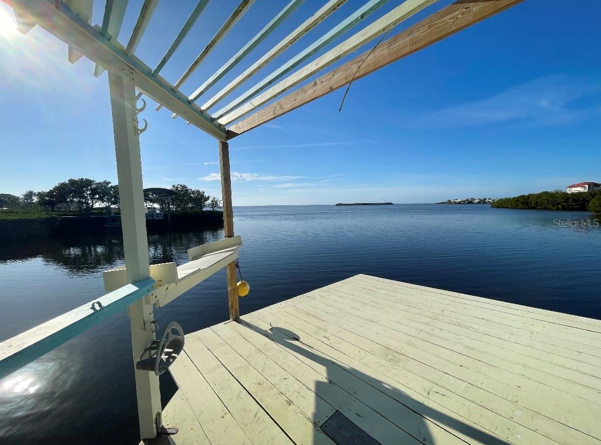 Image 34 of 40 For 1624 Sea Breeze Drive