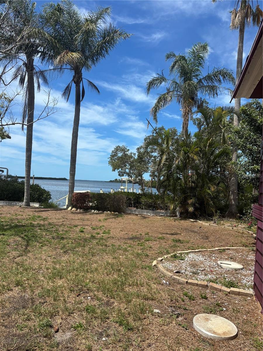 Image 37 of 40 For 1624 Sea Breeze Drive