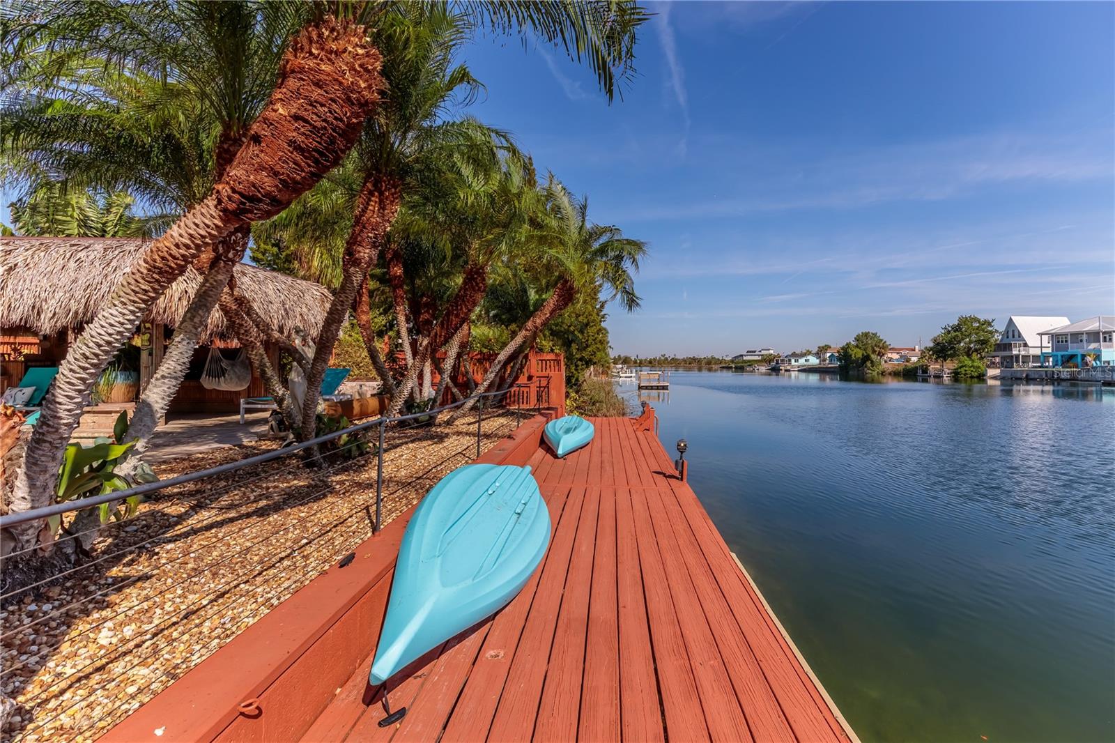 Listing photo id 6 for 3308 Oleander Drive