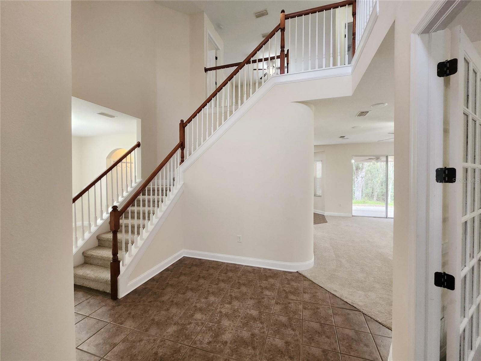 Listing photo id 0 for 18501 Cypress Bay Parkway