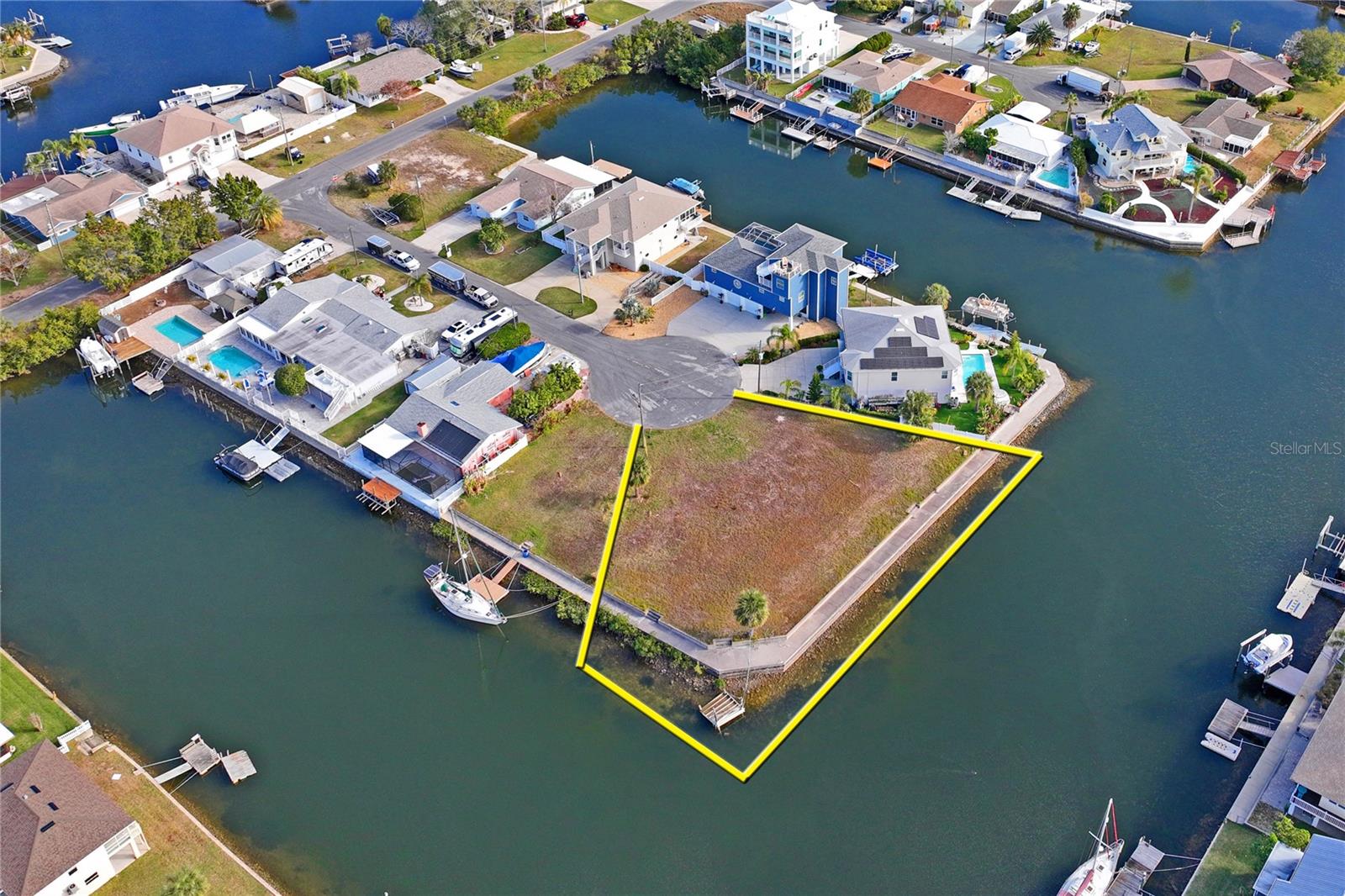 Listing photo id 15 for 0 Lot 7 & 8 6th Isle