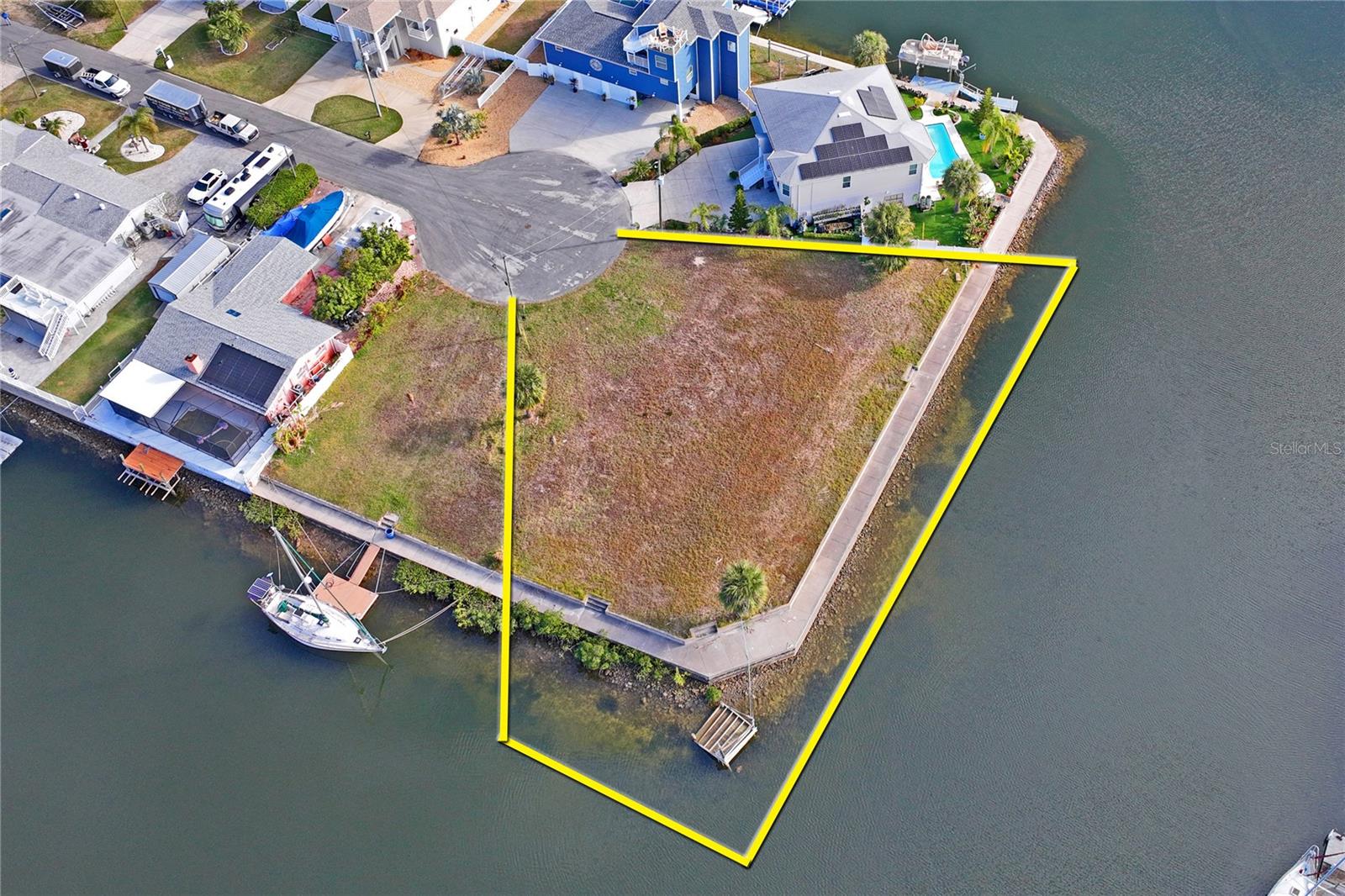 Listing photo id 16 for 0 Lot 7 & 8 6th Isle