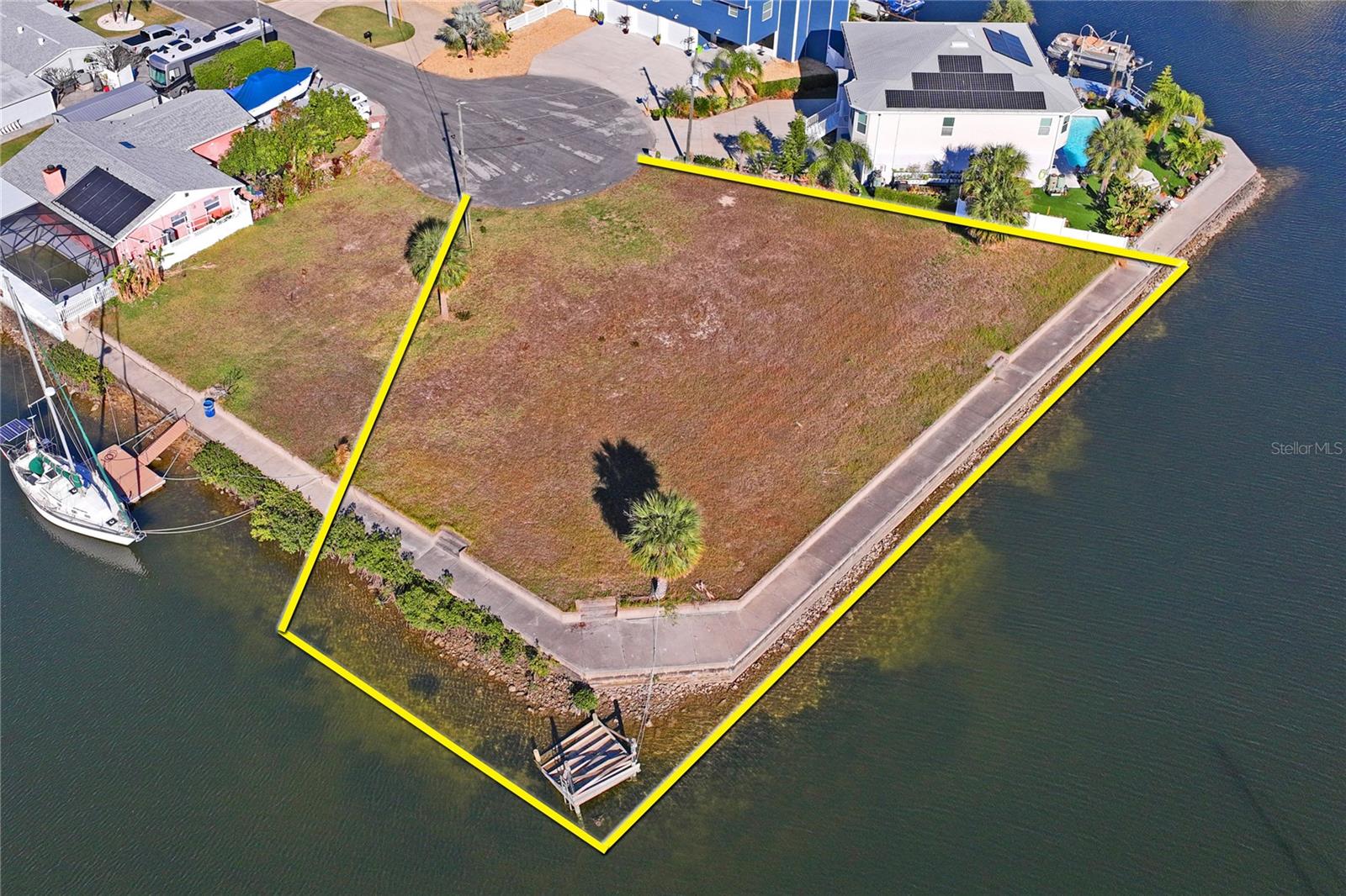 Listing photo id 19 for 0 Lot 7 & 8 6th Isle