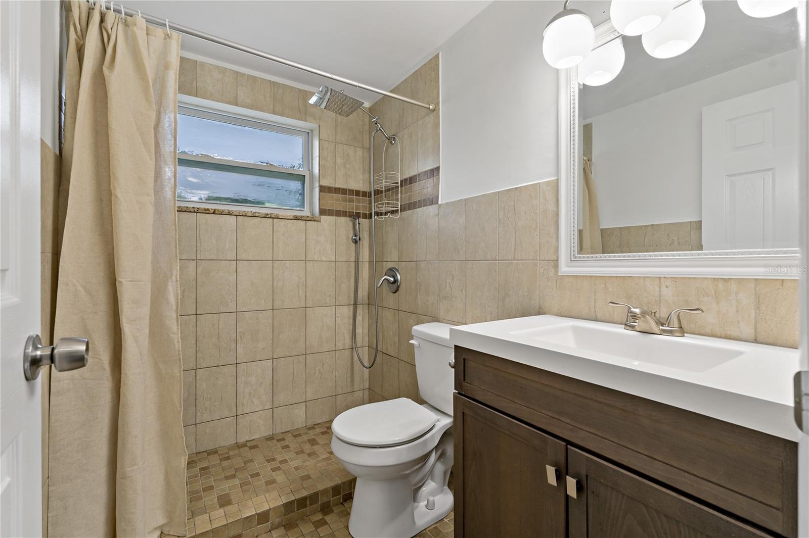 Image 5 of 51 For 3540 Linkwood Street