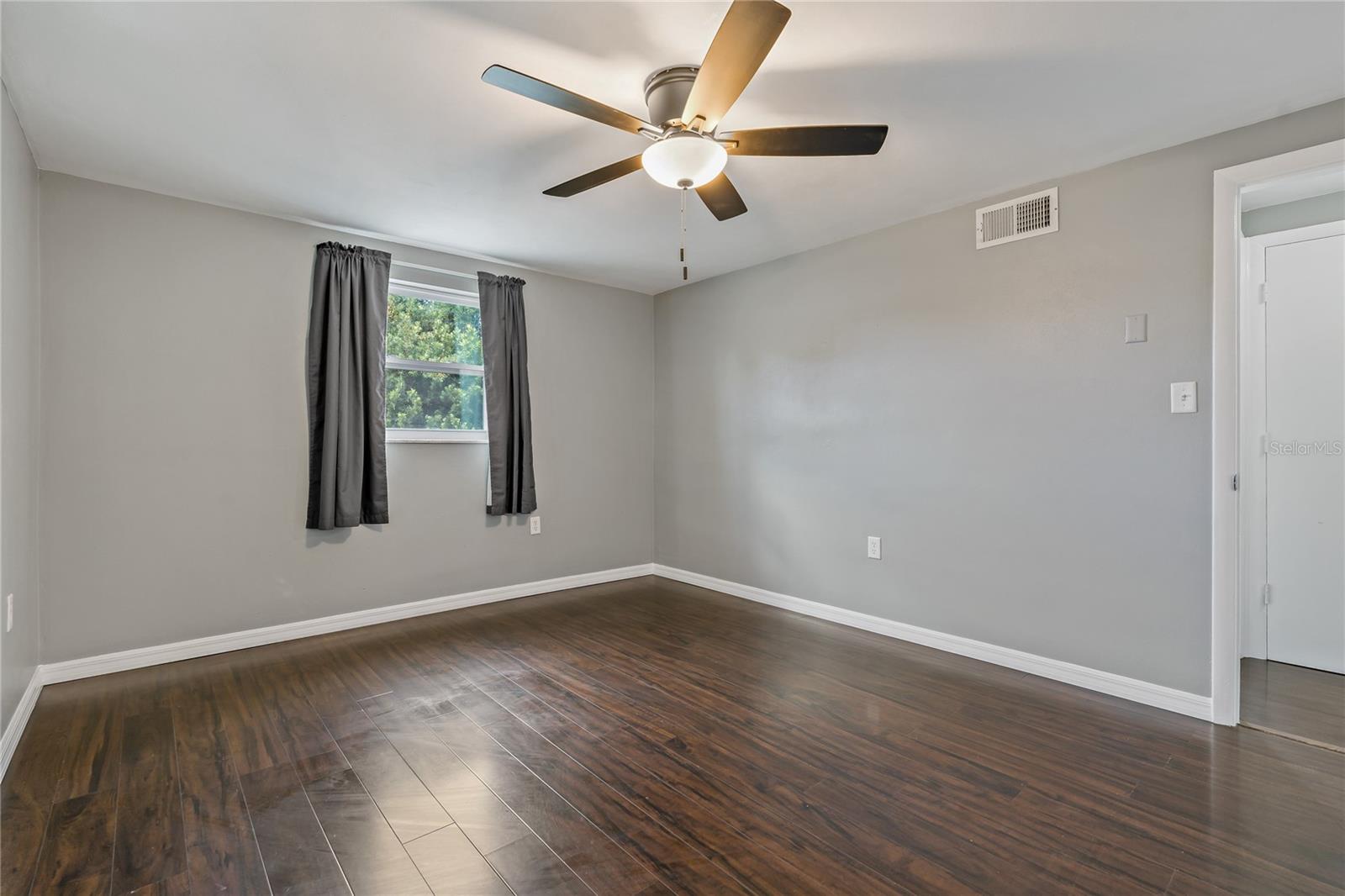 Image 9 of 51 For 3540 Linkwood Street