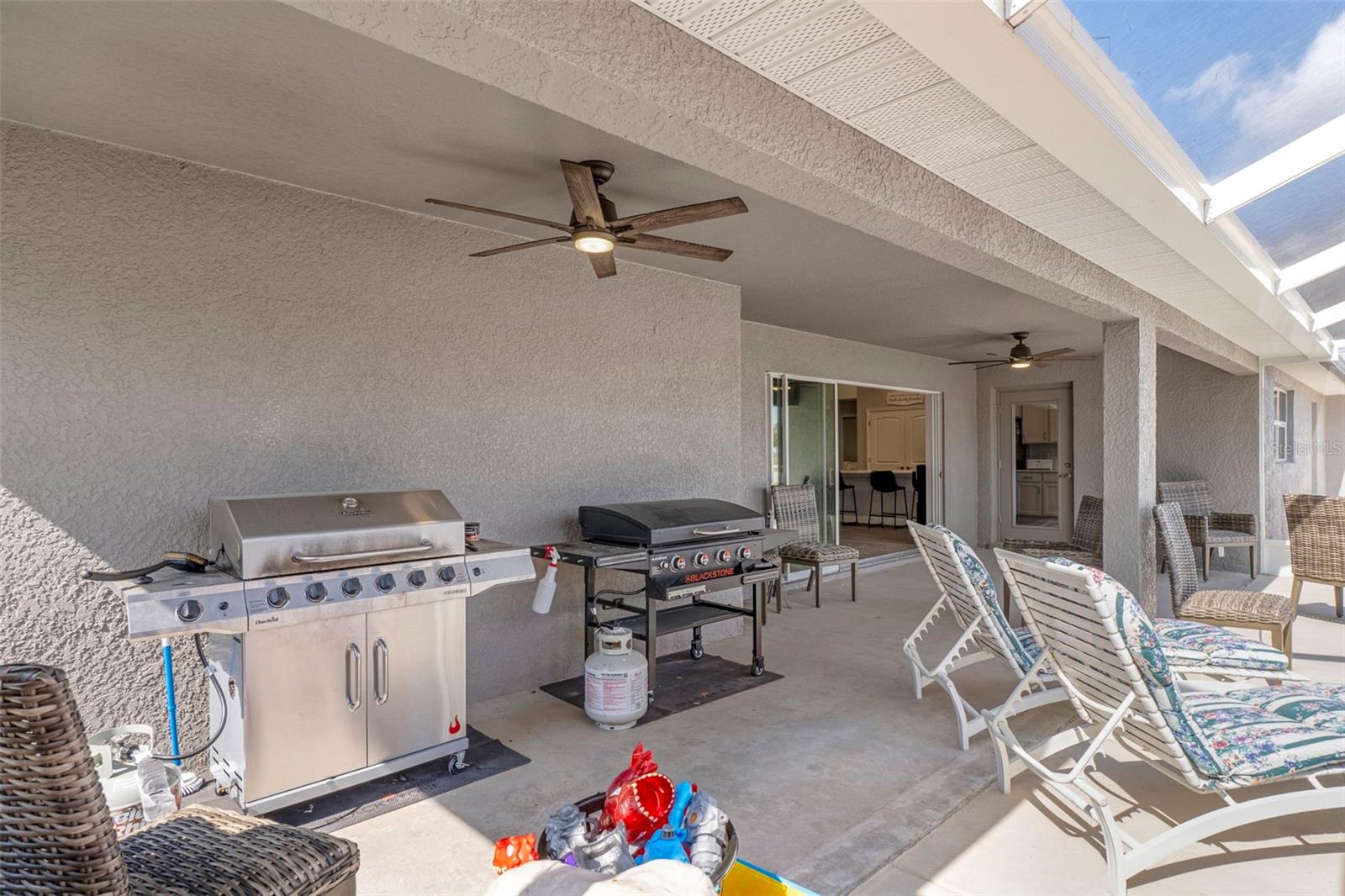 Listing photo id 51 for 11160 Gyrafalcon Avenue