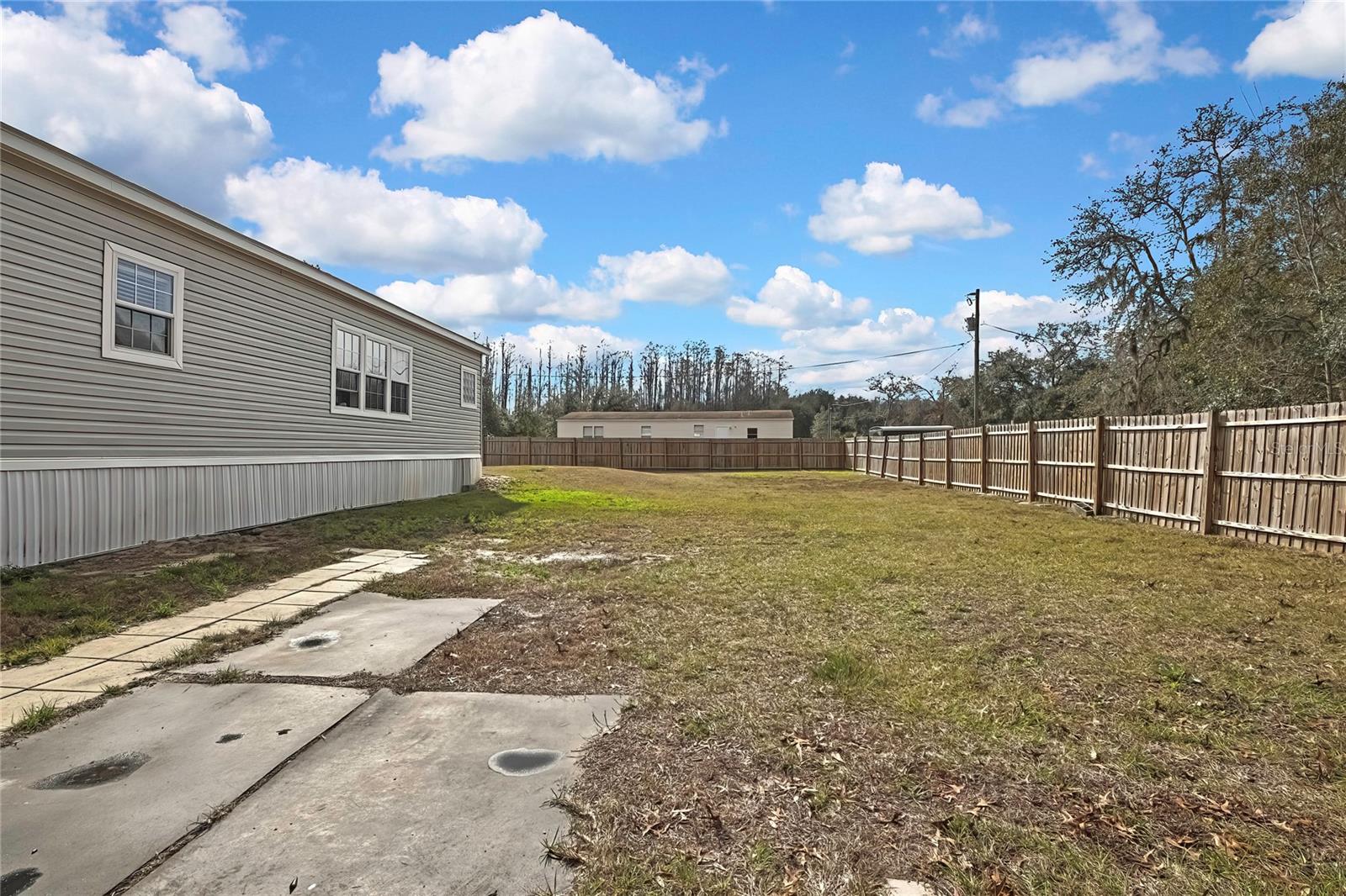 Listing photo id 26 for 5980 Bob White Drive