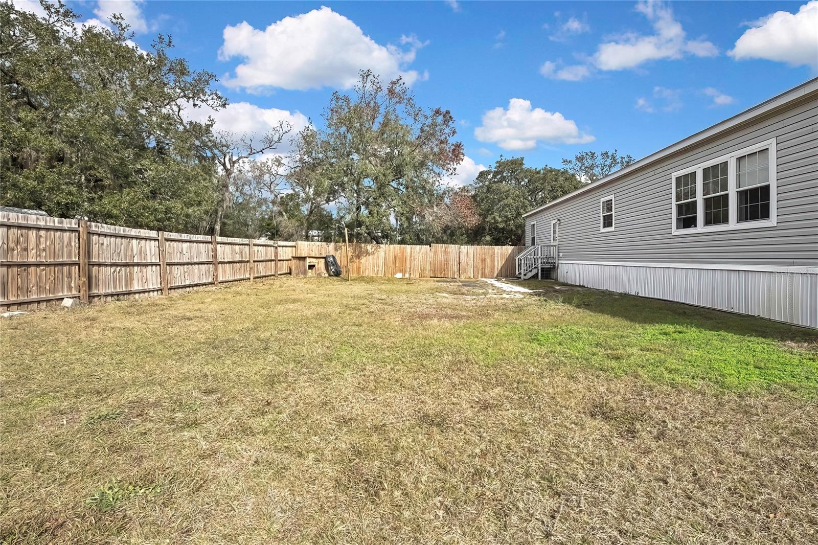 Listing photo id 28 for 5980 Bob White Drive