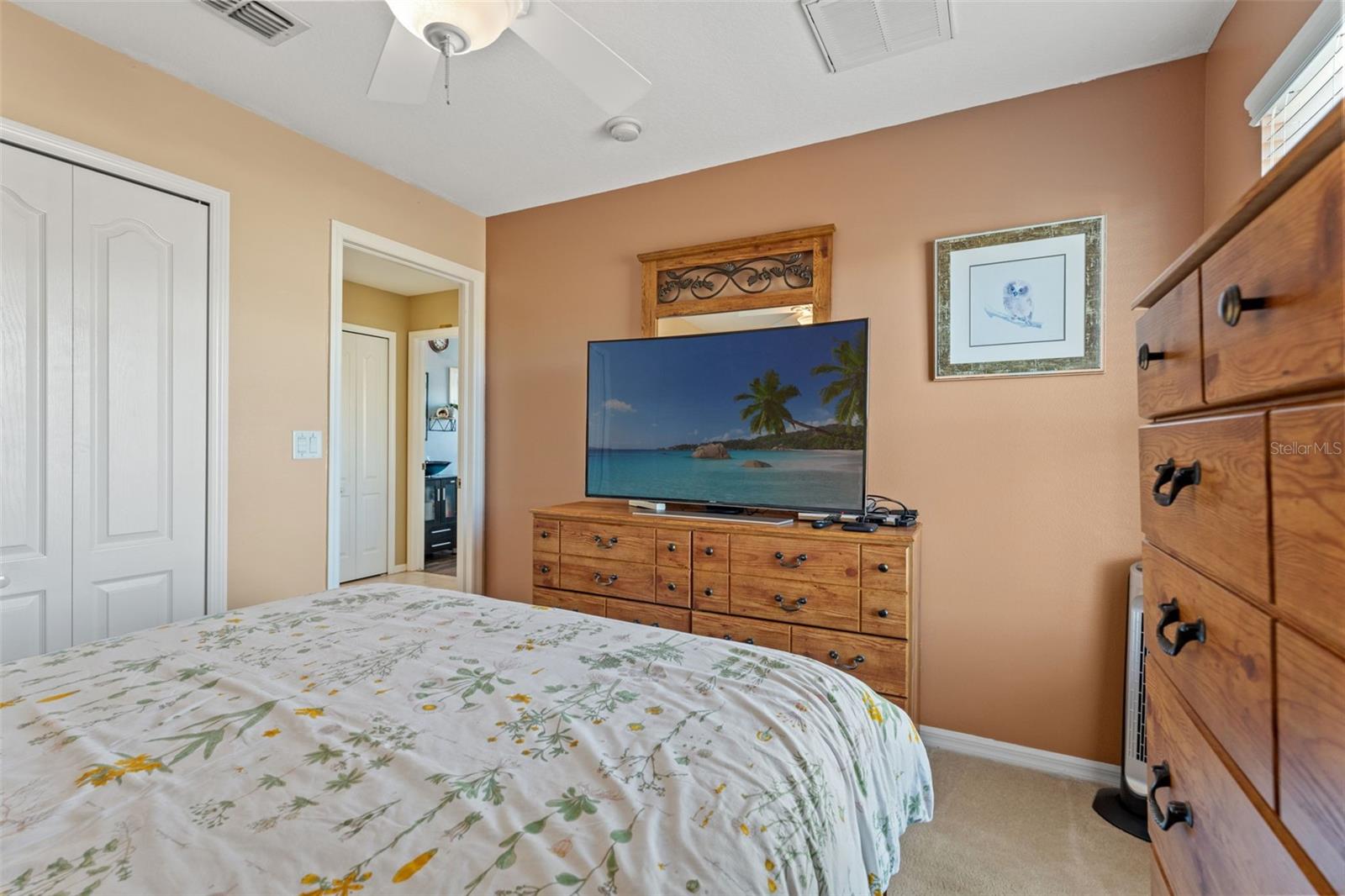 Listing photo id 33 for 4034 Cobia Drive