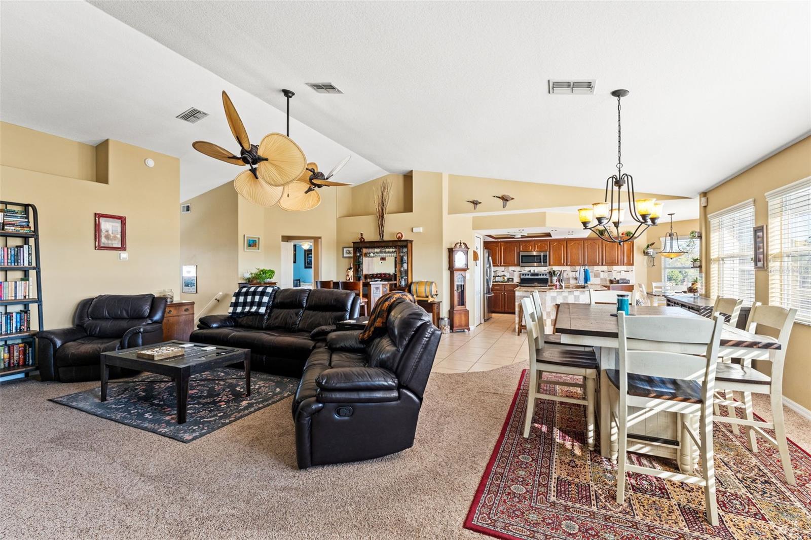 Listing photo id 37 for 4034 Cobia Drive