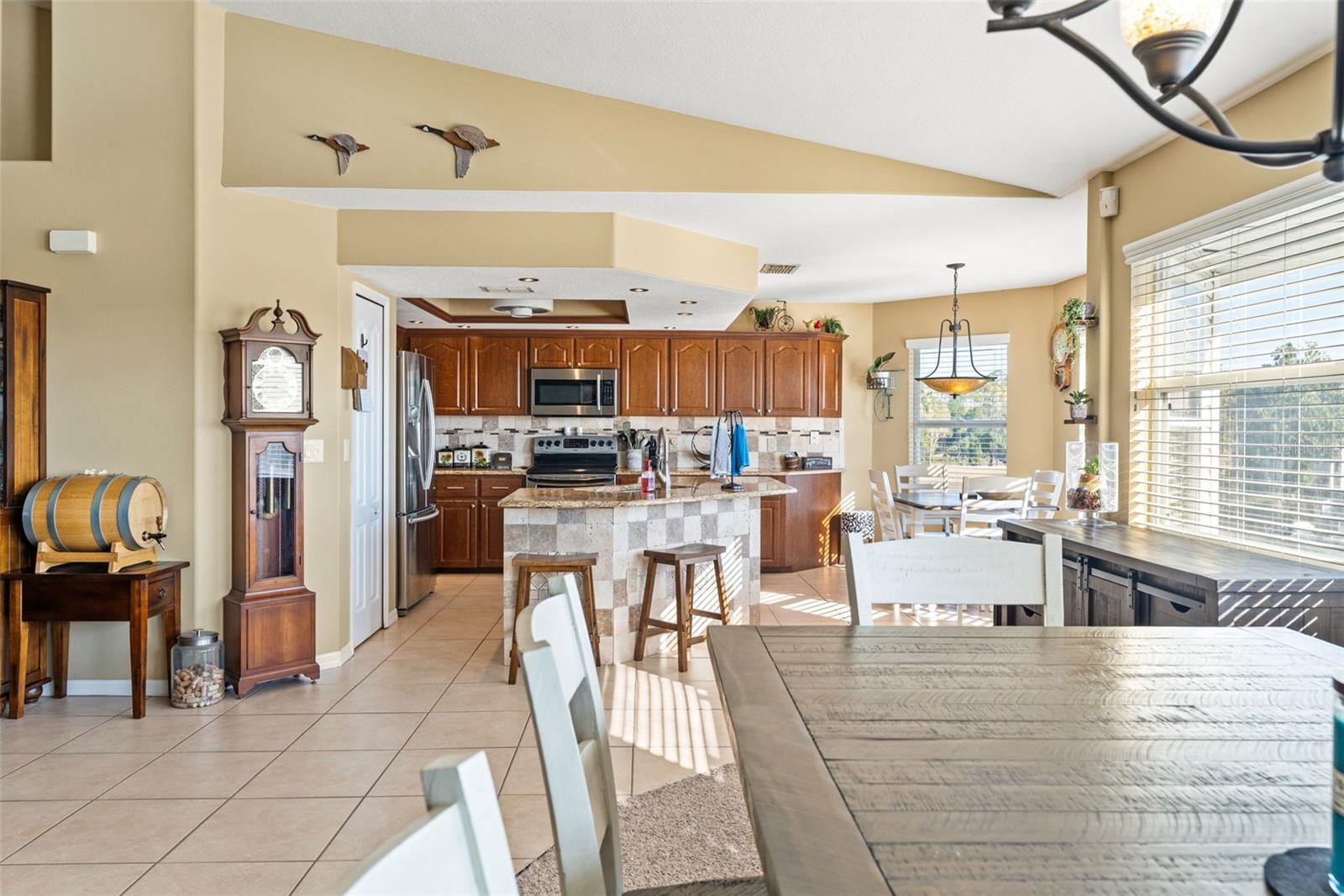 Listing photo id 38 for 4034 Cobia Drive