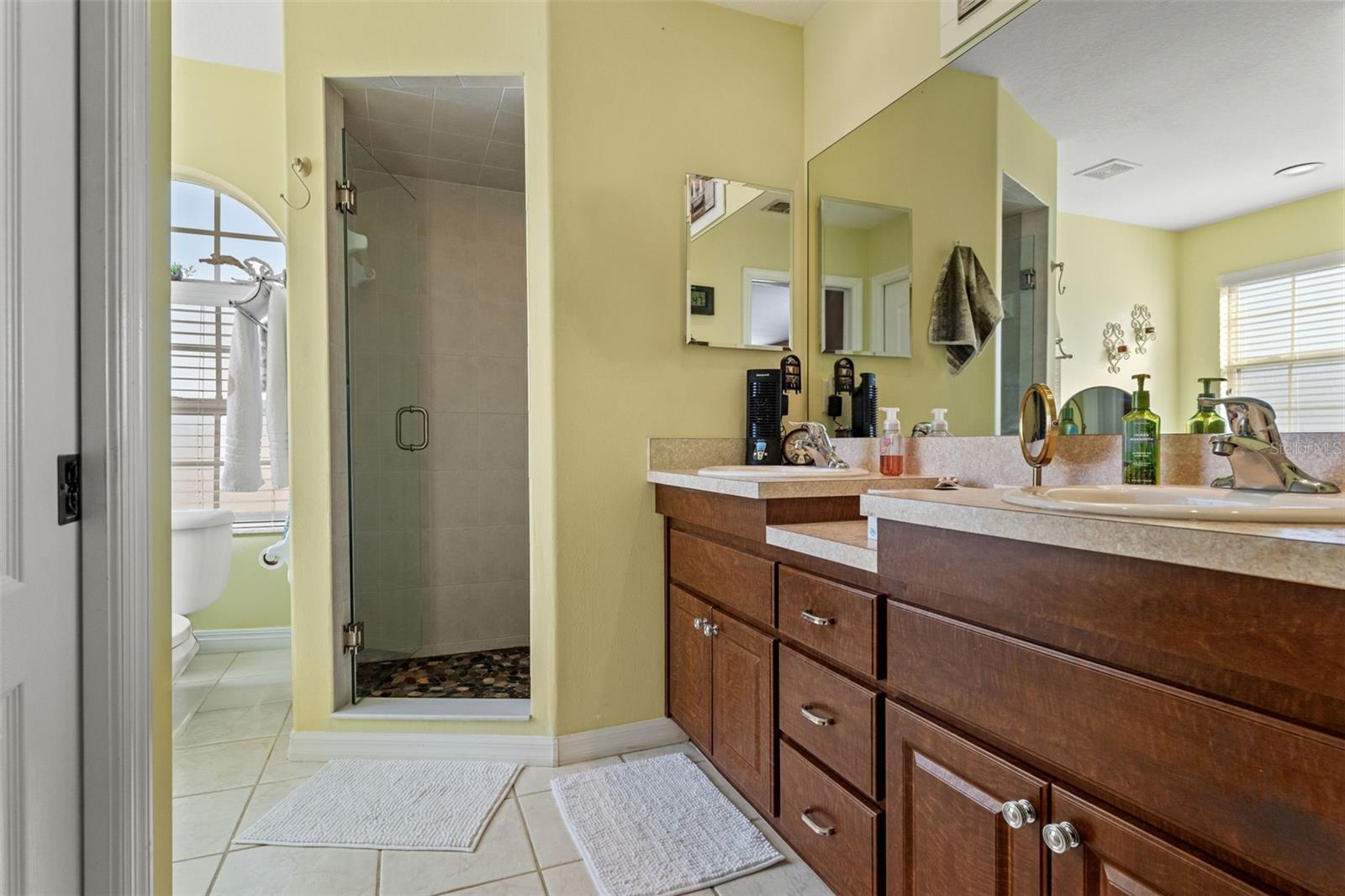 Listing photo id 43 for 4034 Cobia Drive