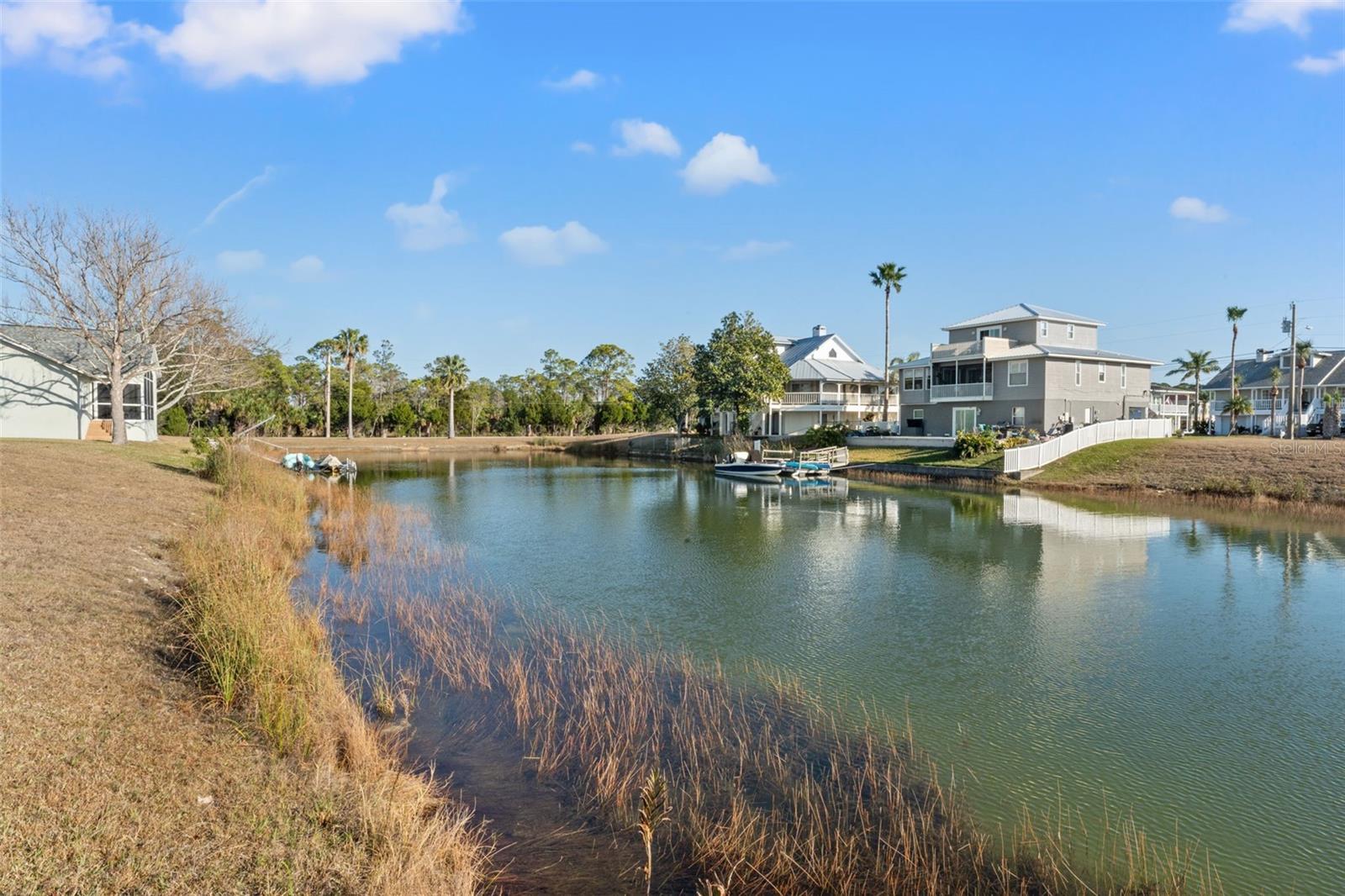 Listing photo id 67 for 4034 Cobia Drive