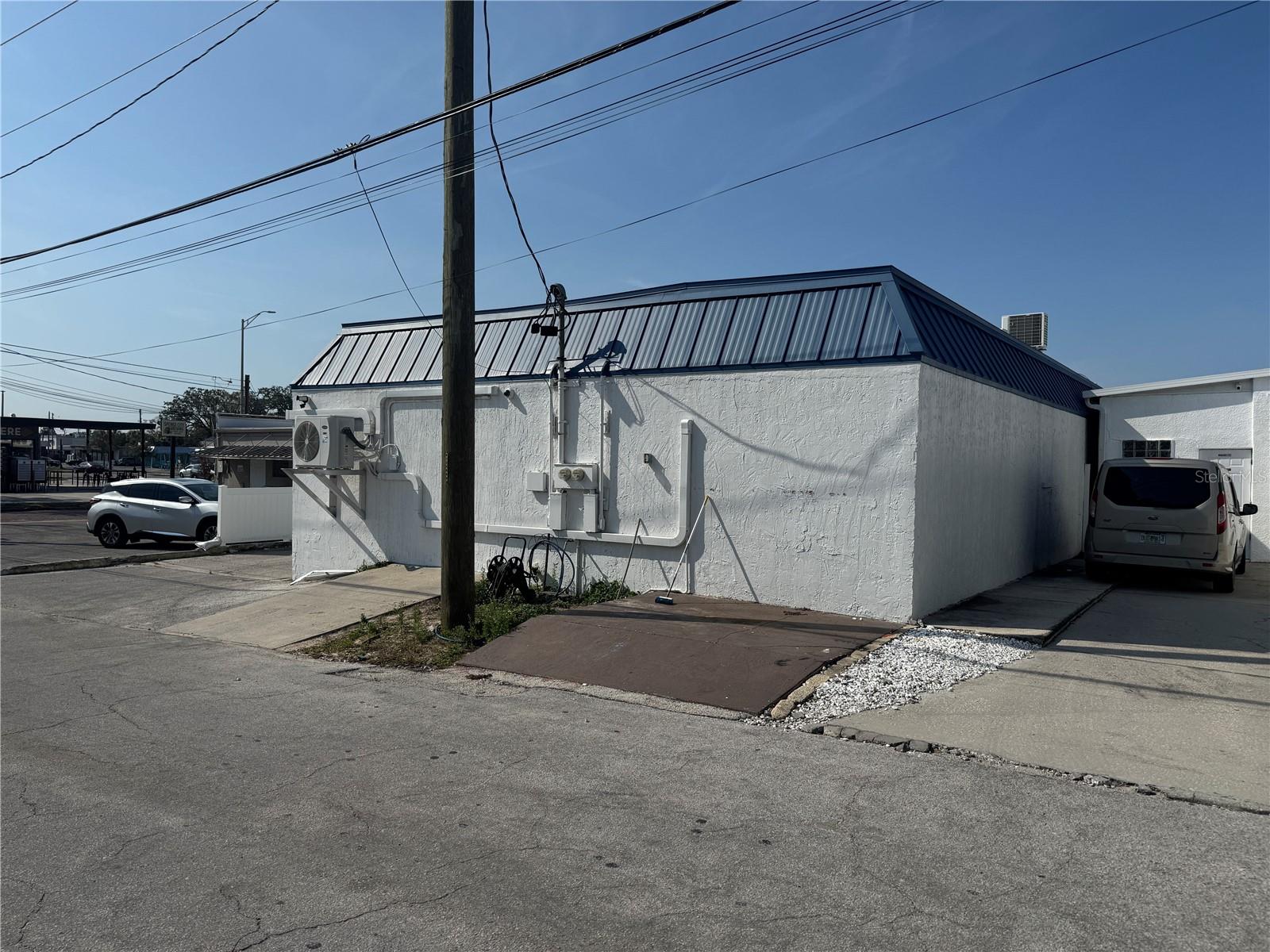 Image 21 of 22 For 419 Pinellas Avenue