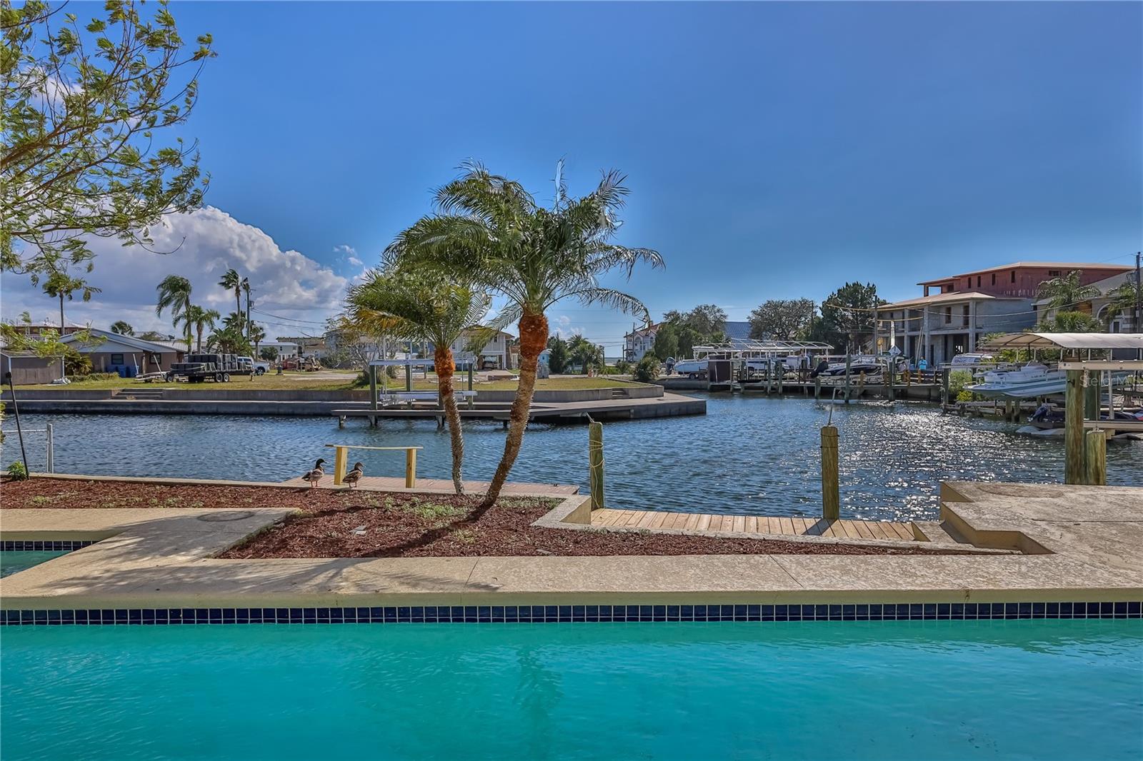 Listing photo id 82 for 3073 Gulf Winds Circle