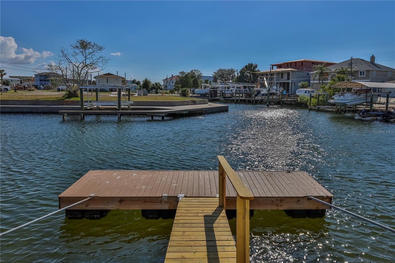 Listing photo id 89 for 3073 Gulf Winds Circle