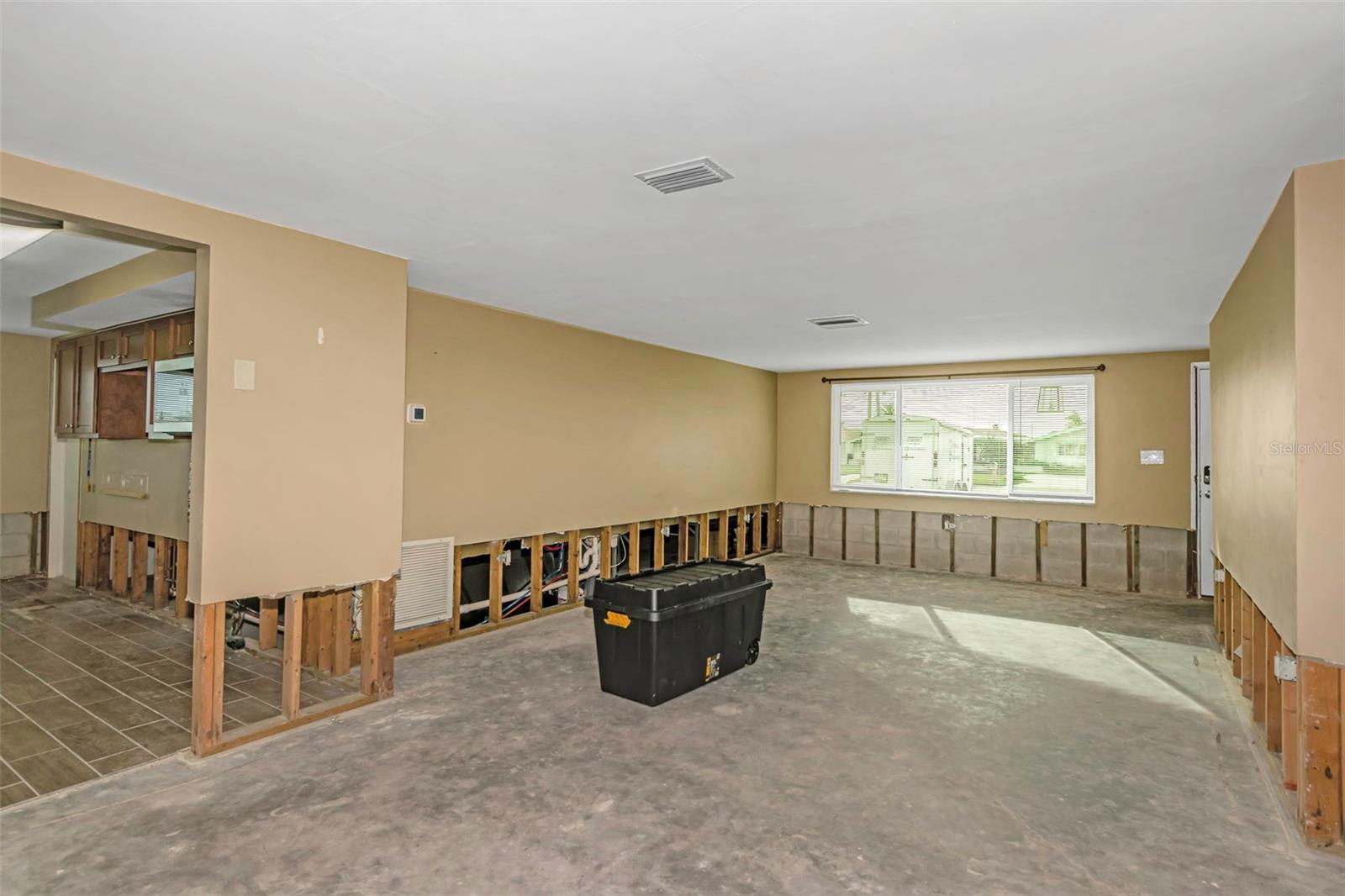 Image 11 of 58 For 5122 Bonito Drive