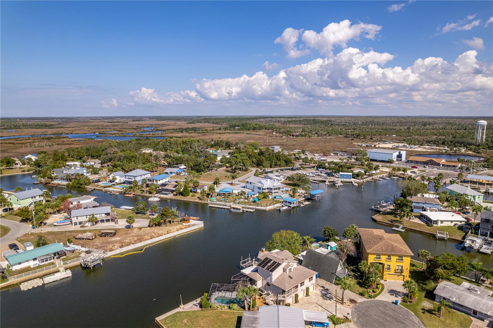 Listing photo id 38 for 4529 Flounder Drive