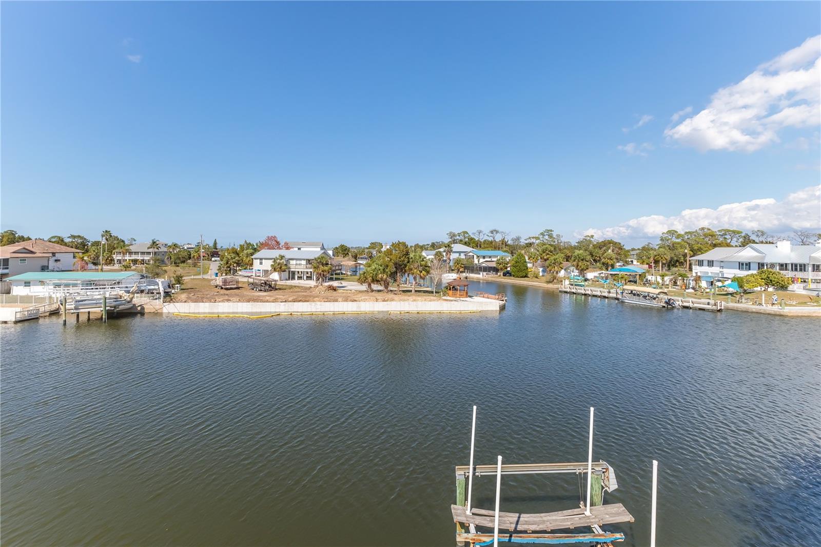 Listing photo id 59 for 4529 Flounder Drive